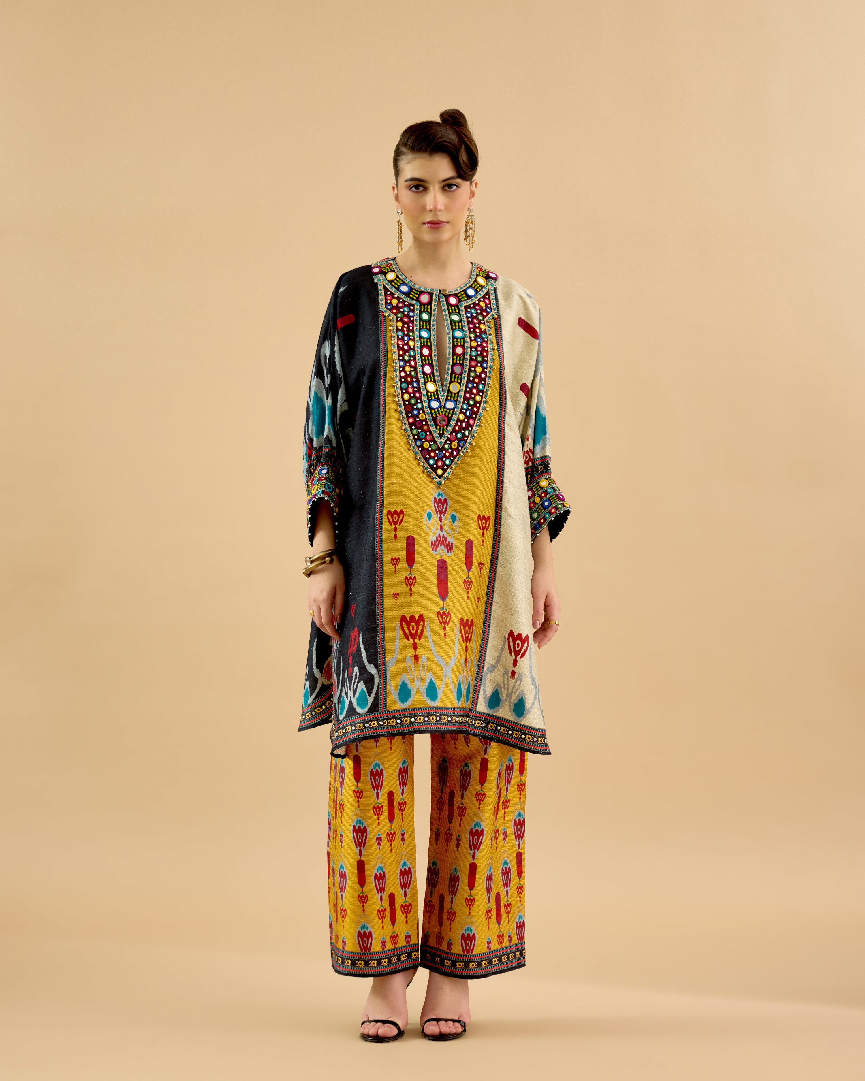 Tangier : Myra - Black/Eggshell
