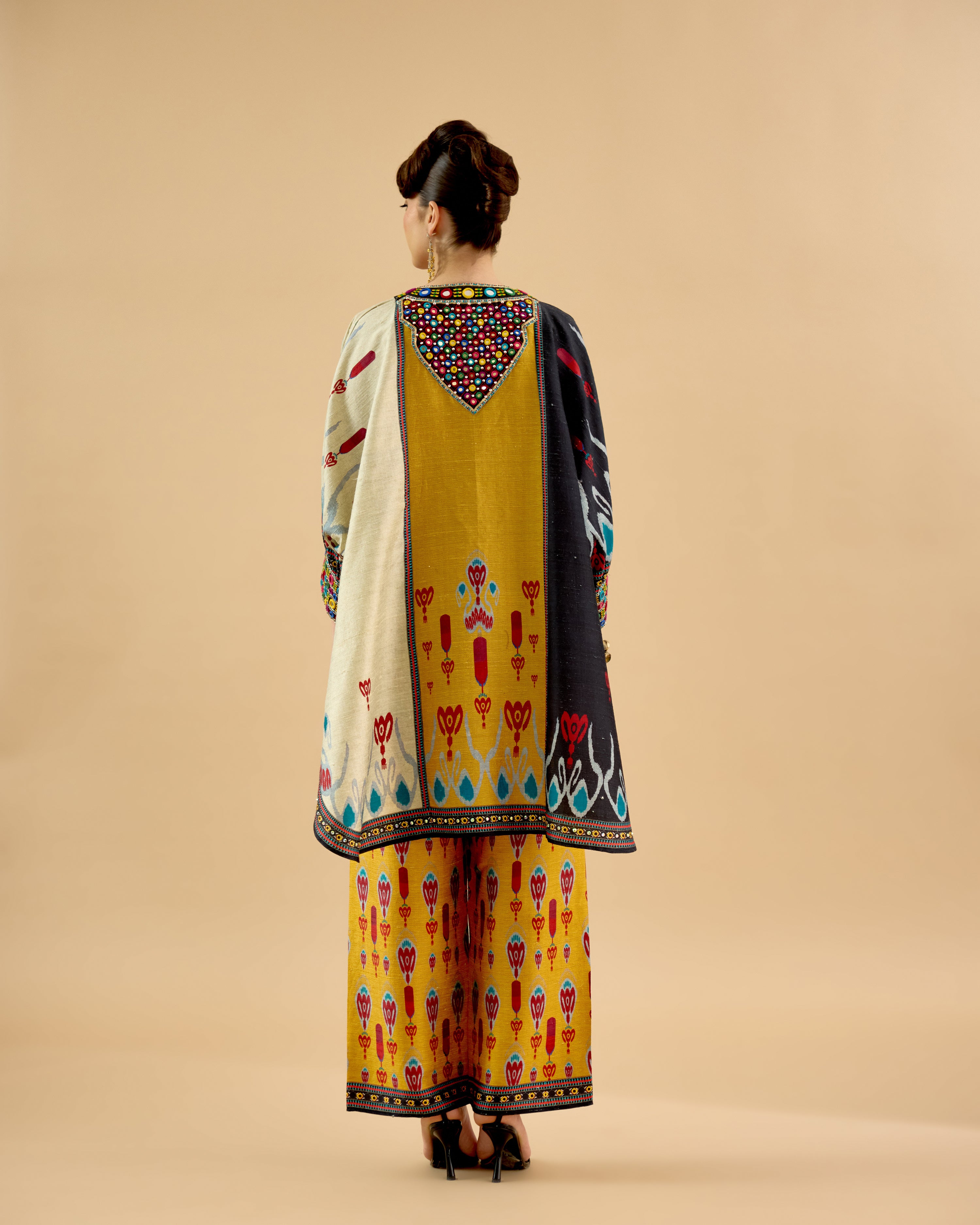 Tangier : Myra - Black/Eggshell
