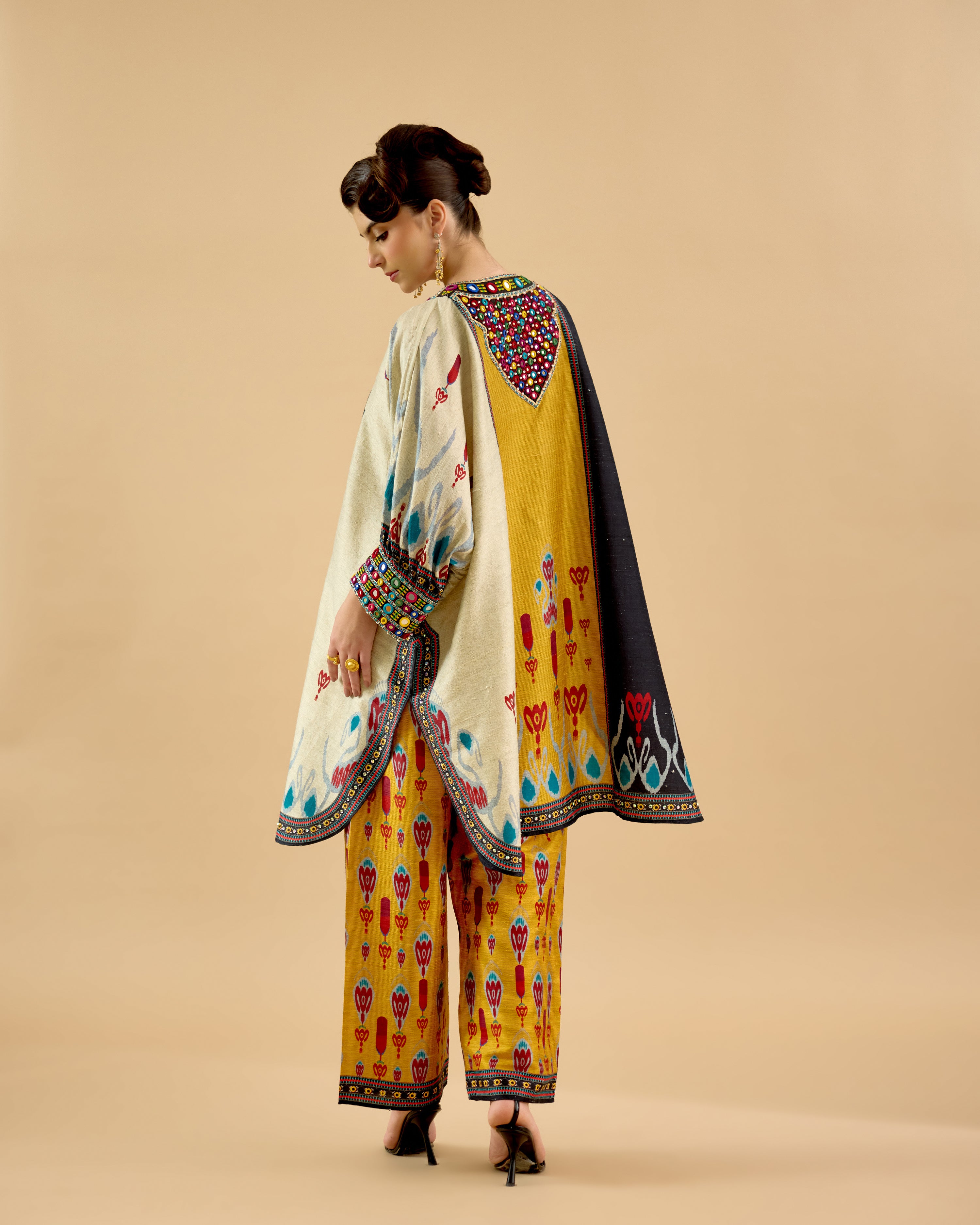 Tangier : Myra - Black/Eggshell