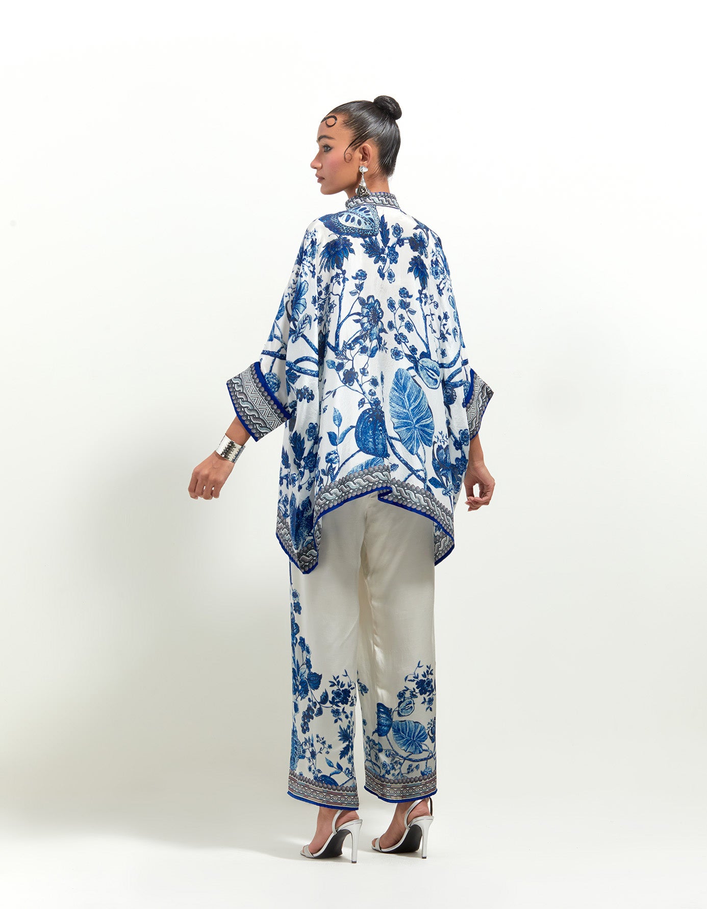 Florence : Chanel - White/Blue
