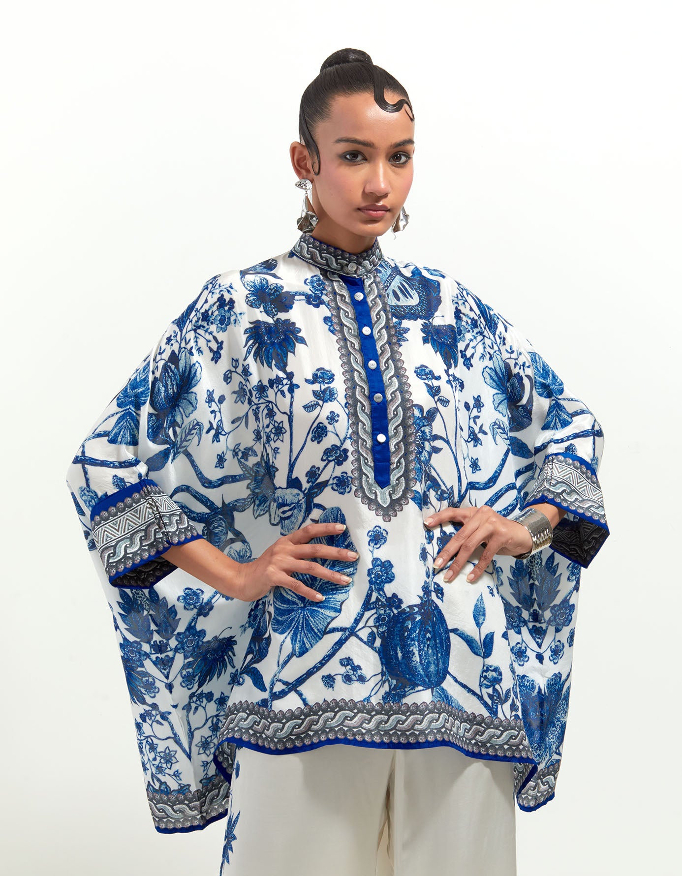 Florence : Chanel - White/Blue