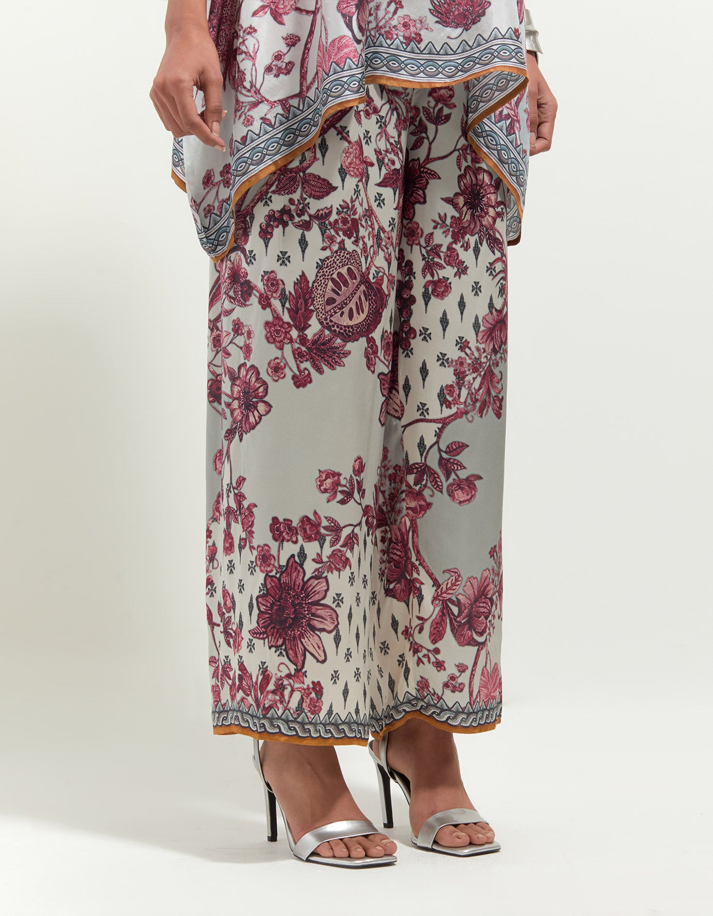 Florence : Chanel - White/Raspberry