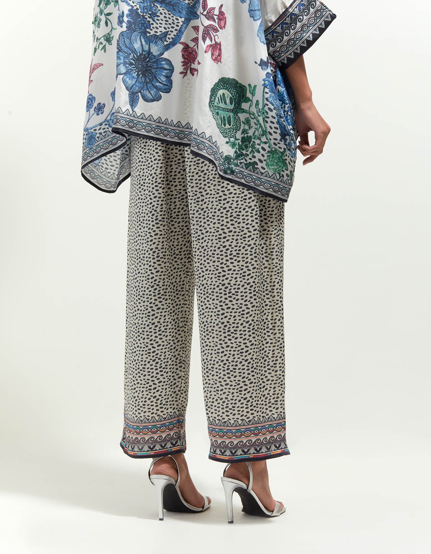Florence : Chanel - White/Multi