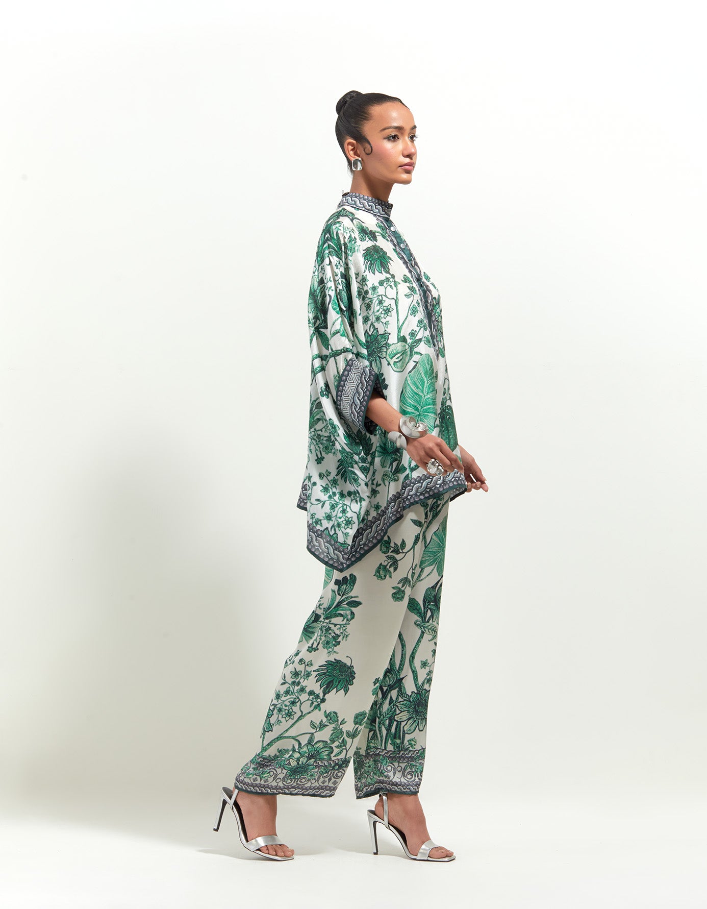 Florence : Chanel - White/Emerald