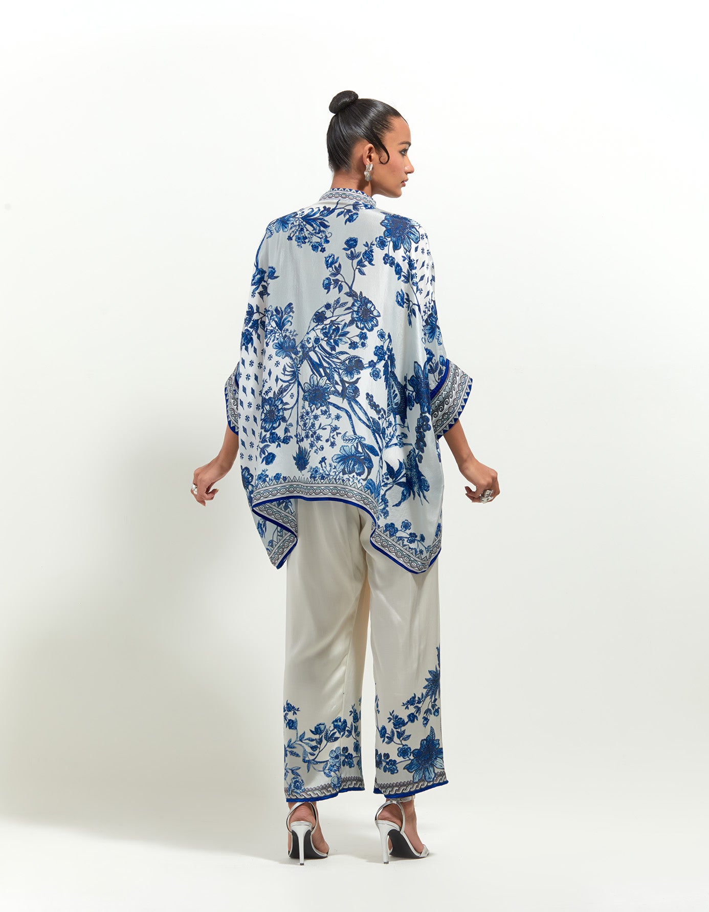 Florence : Chanel - White/Blue