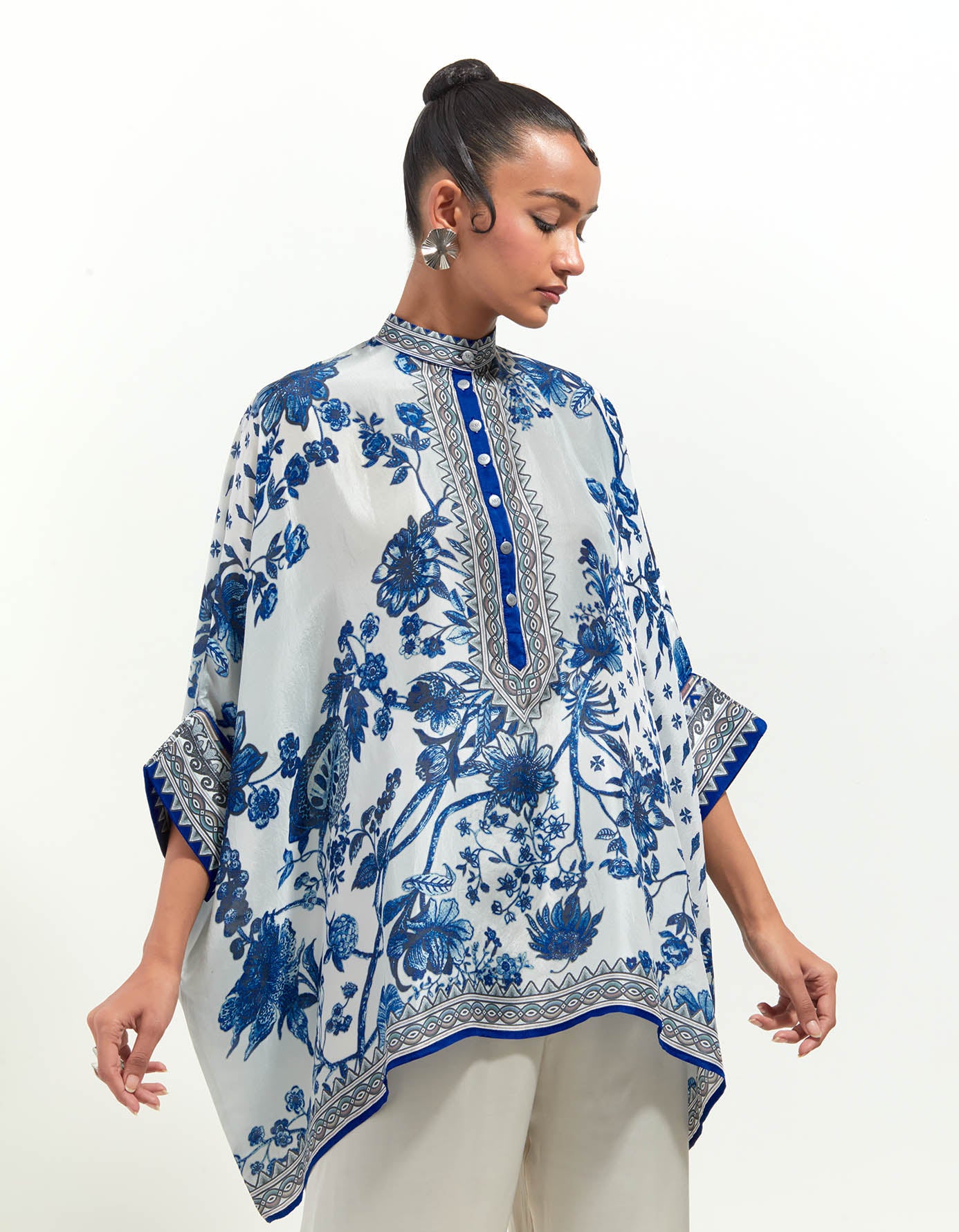 Florence : Chanel - White/Blue