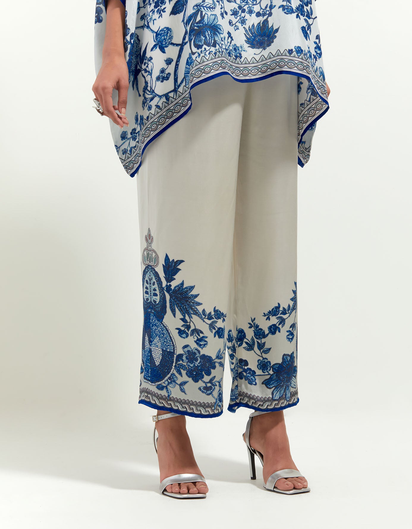Florence : Chanel - White/Blue
