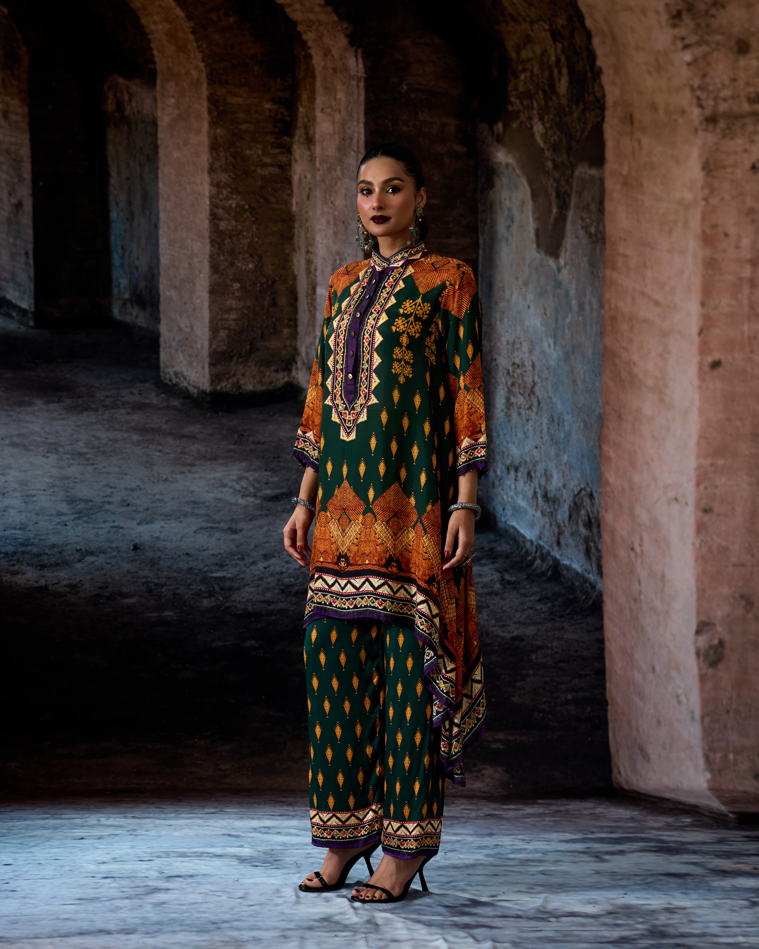 Bethari : Navya - Emerald/Gold