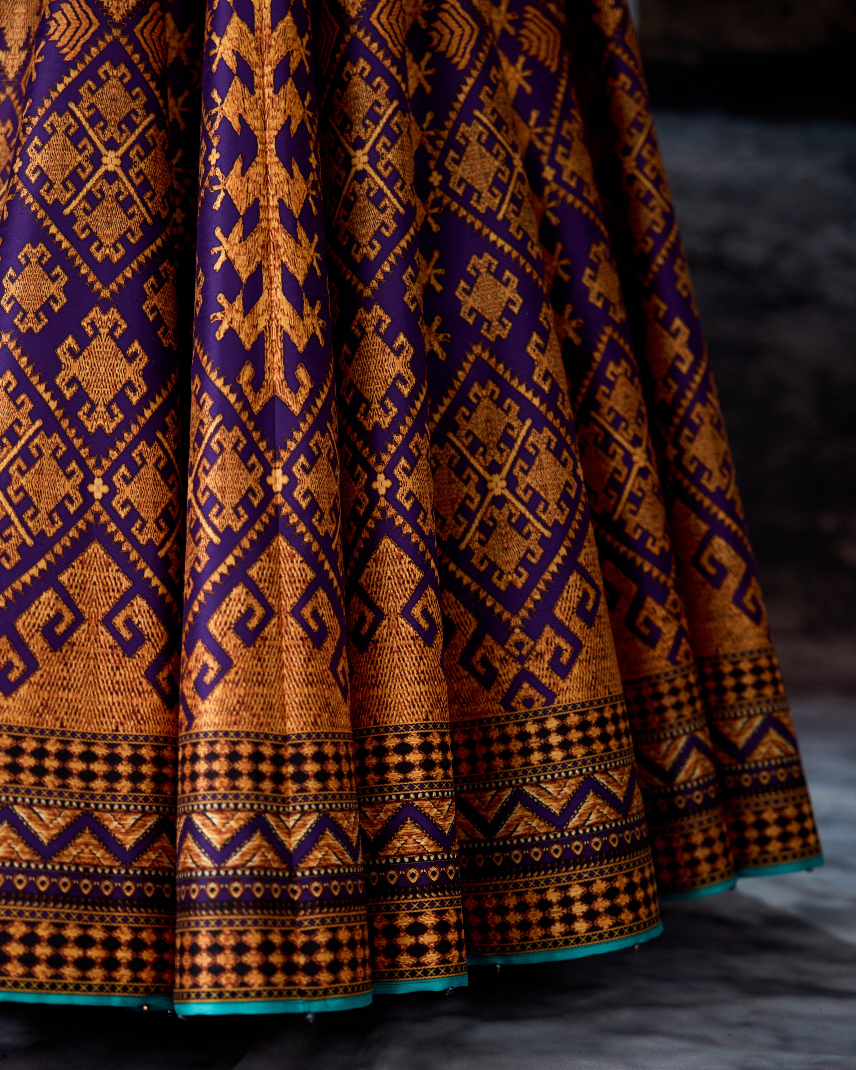 Bethari : Leela - Purple/Gold