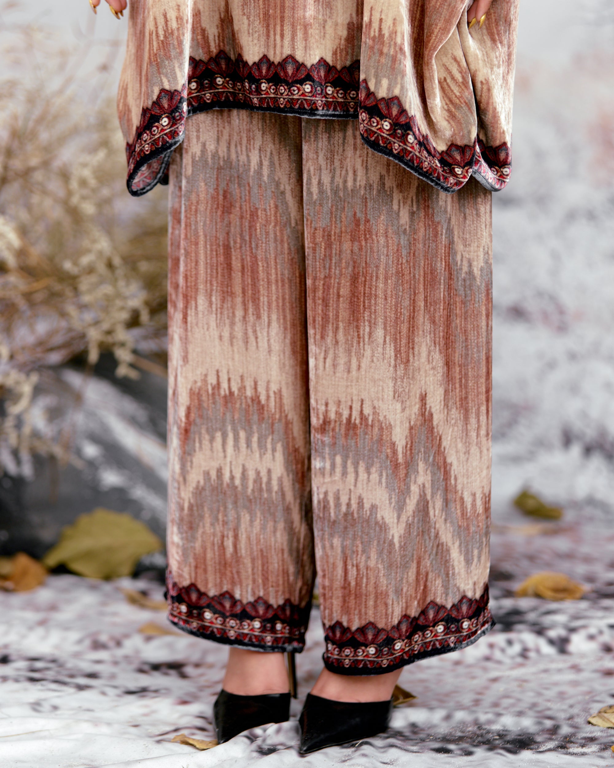 Tijori : Chanel 36" - Taupe