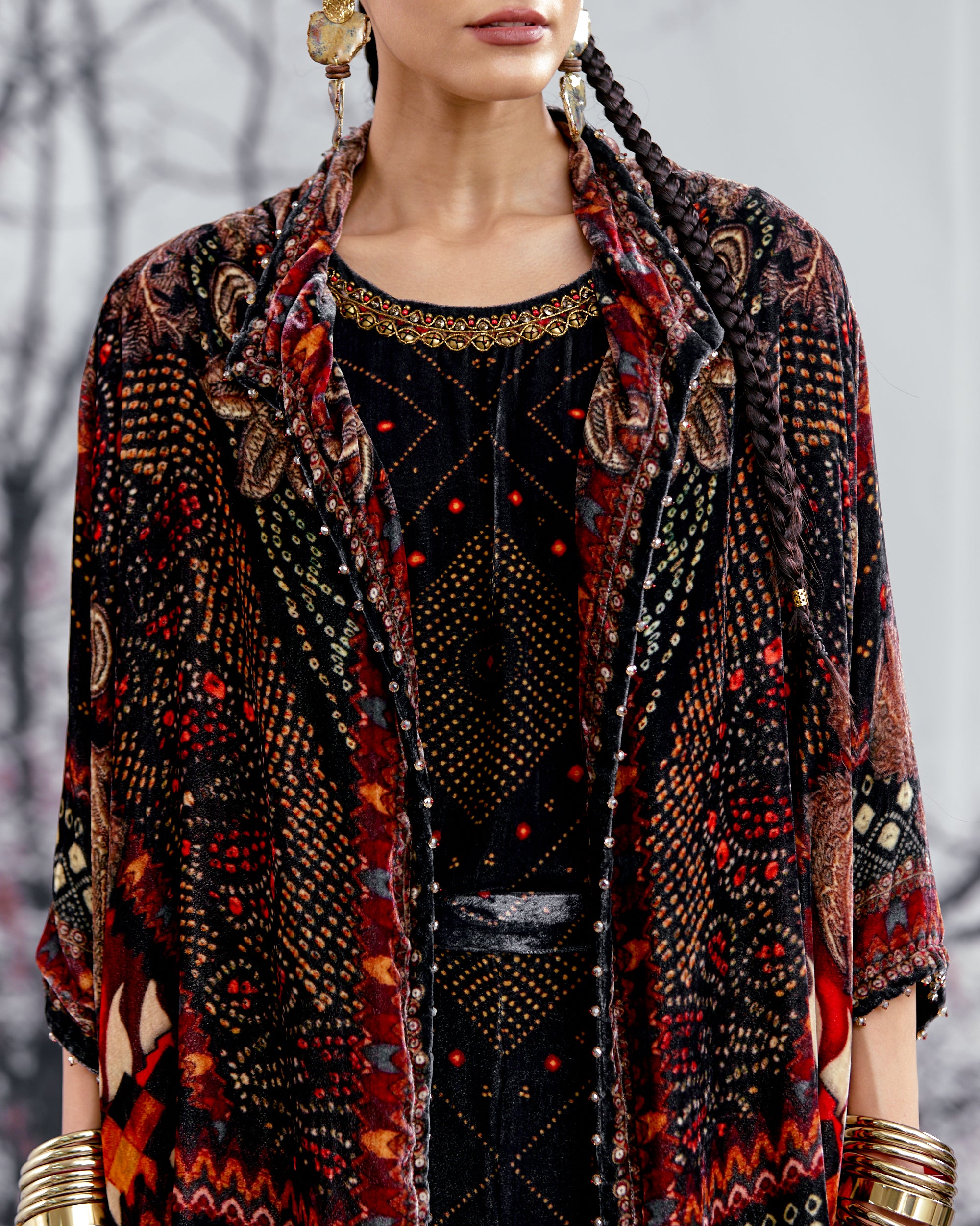 Tijori : Adhira - Black