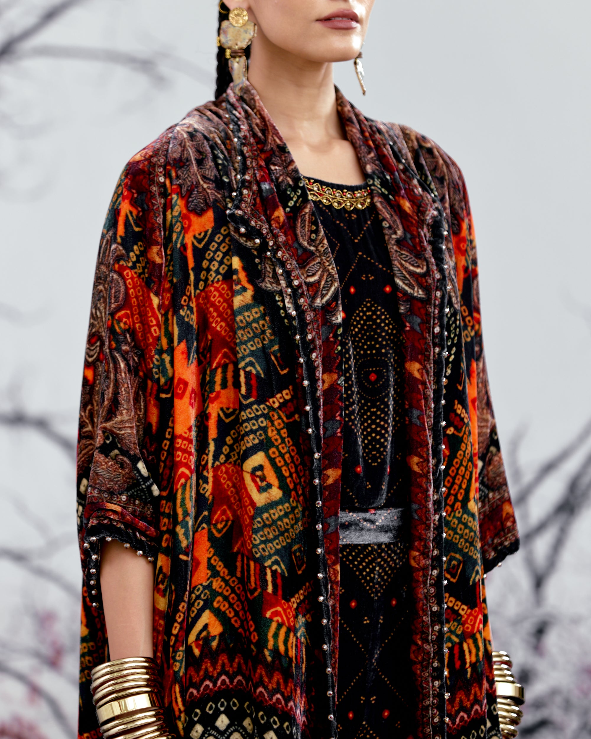 Tijori : Adhira - Black