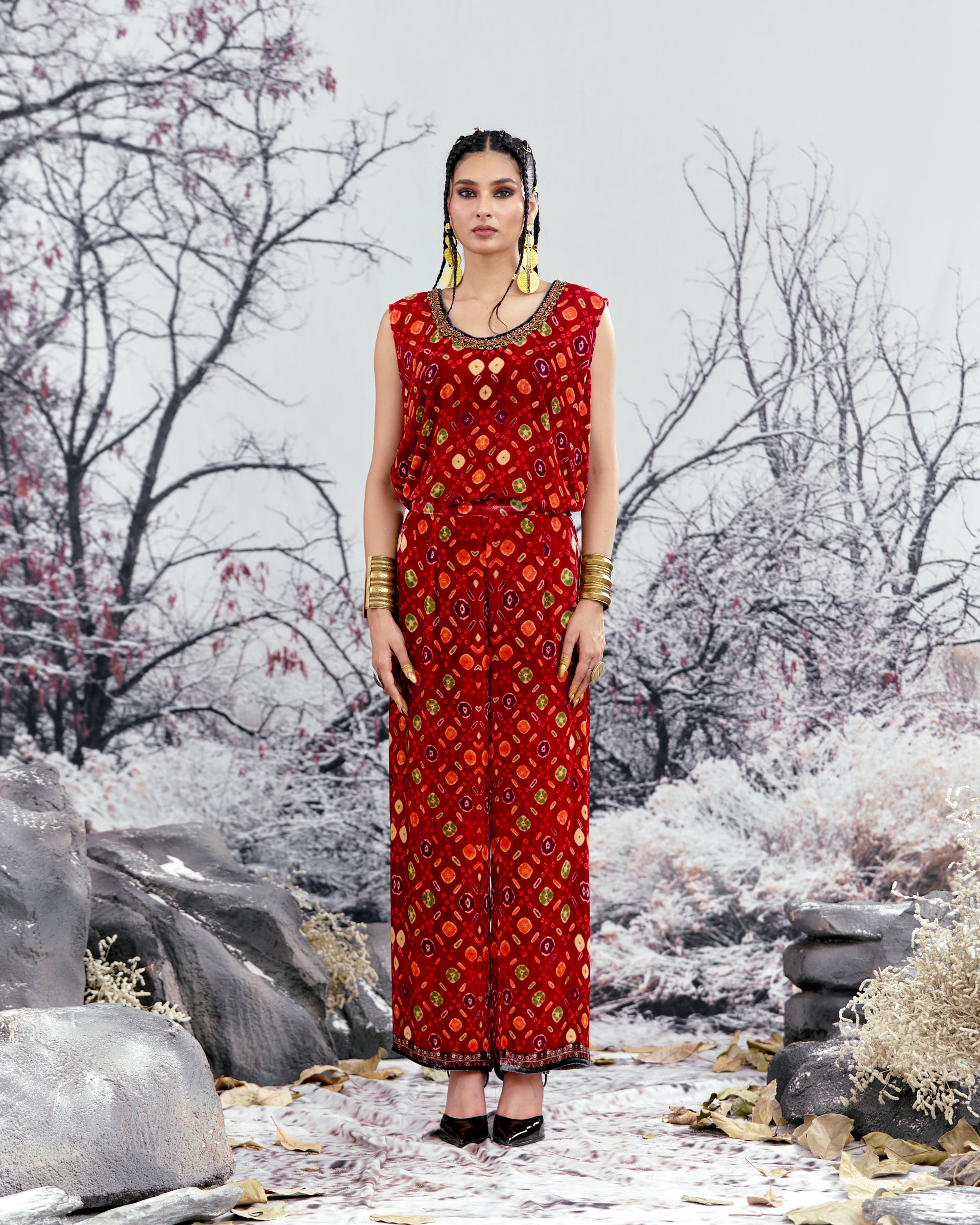Tijori : Adhira - Red/Black