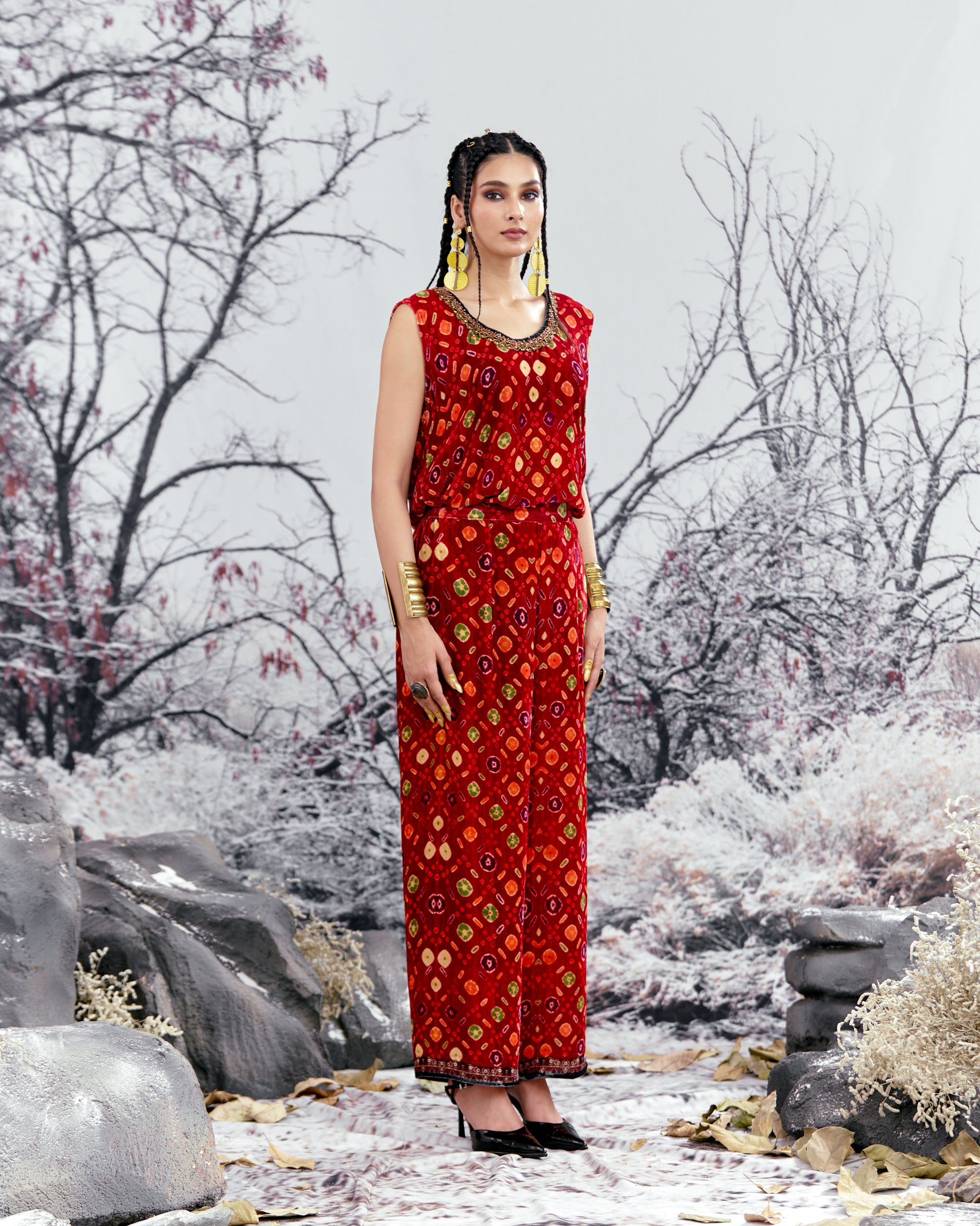 Tijori : Adhira - Red/Black