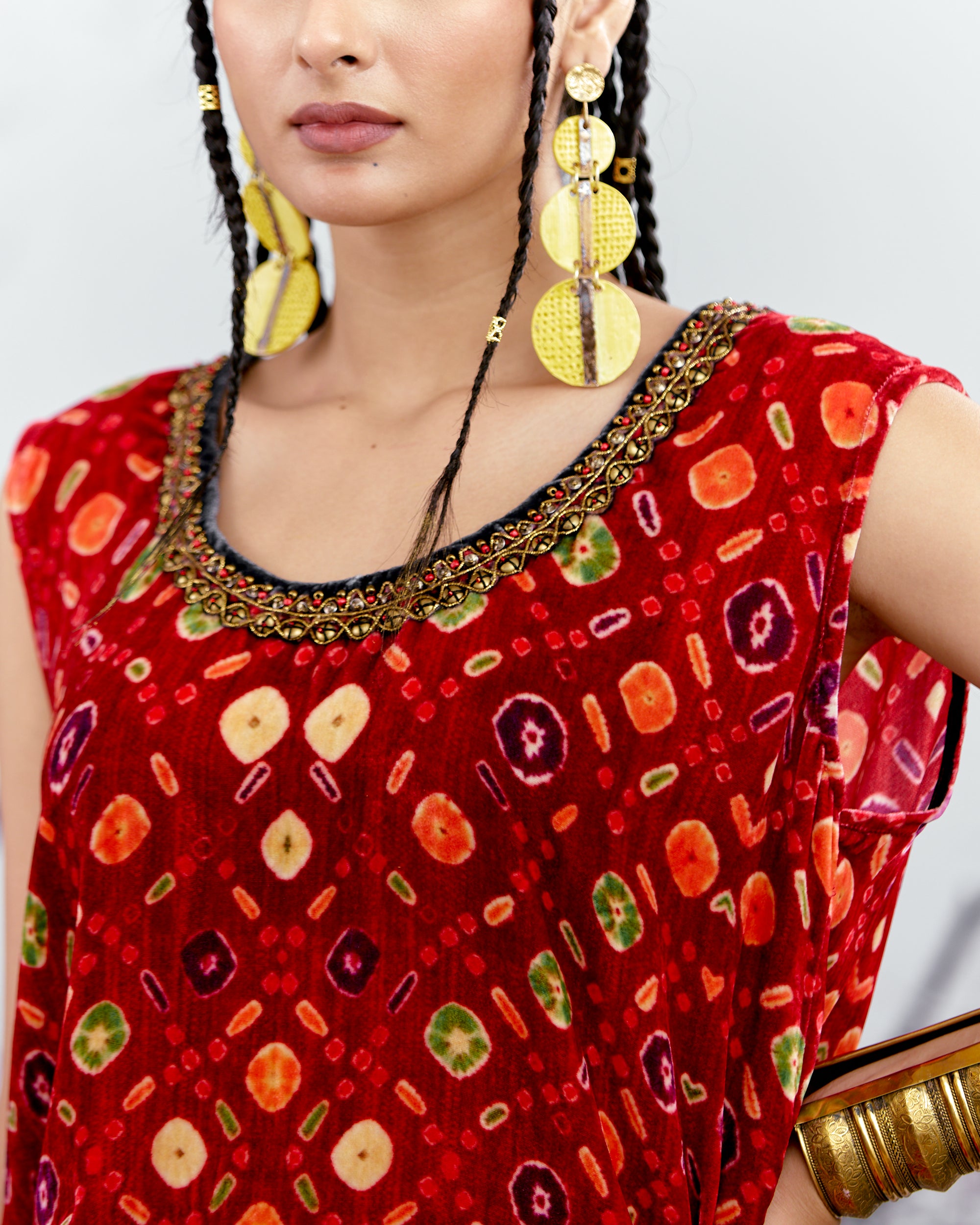 Tijori : Adhira - Red/Black