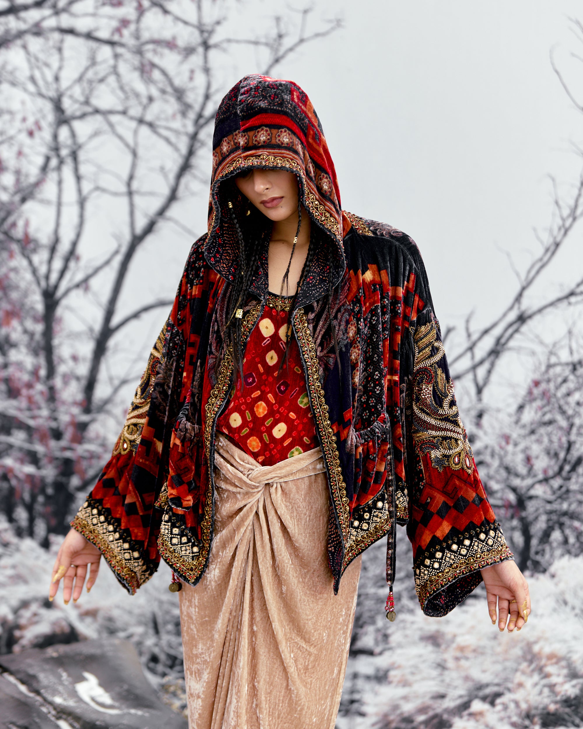 Tijori : Romania - Black/Rust