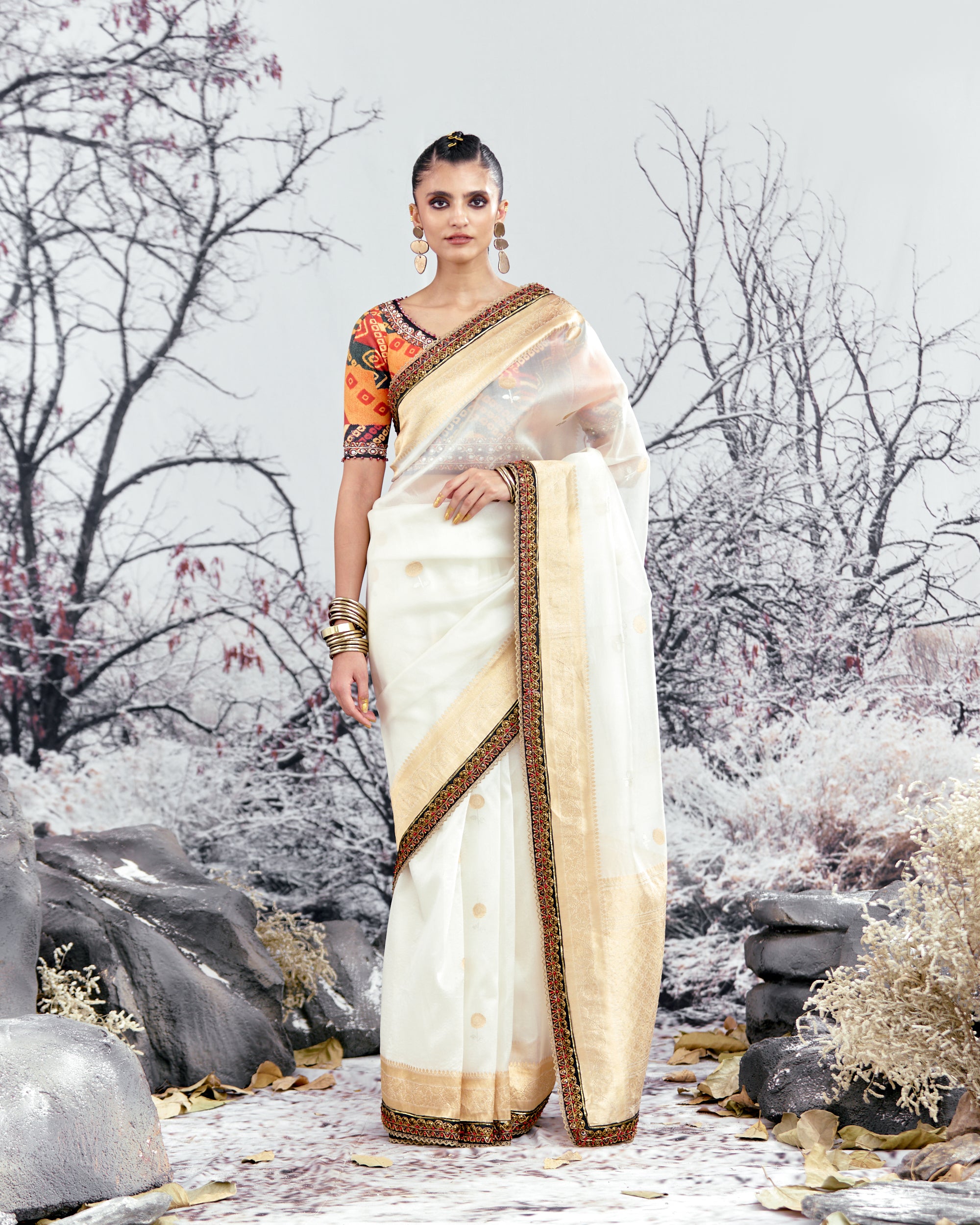 Tijori : Savitri - Ivory