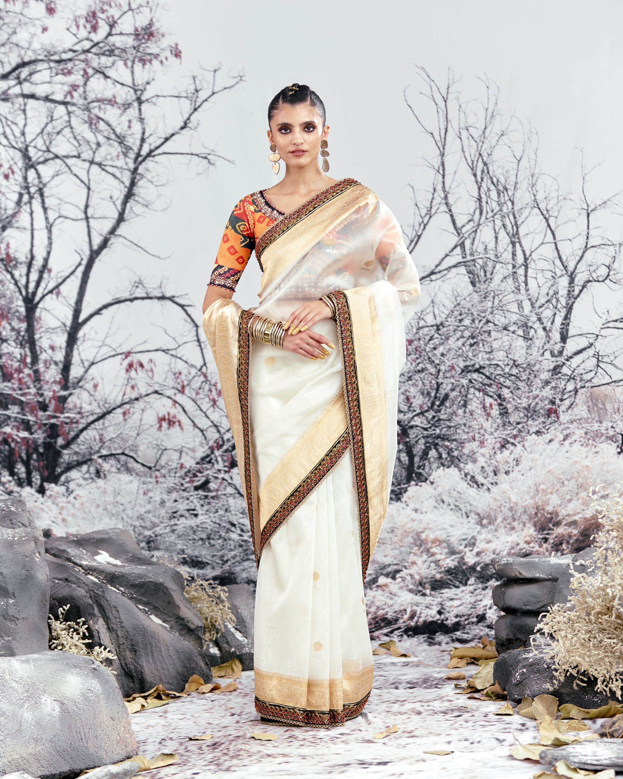 Tijori : Savitri - Ivory