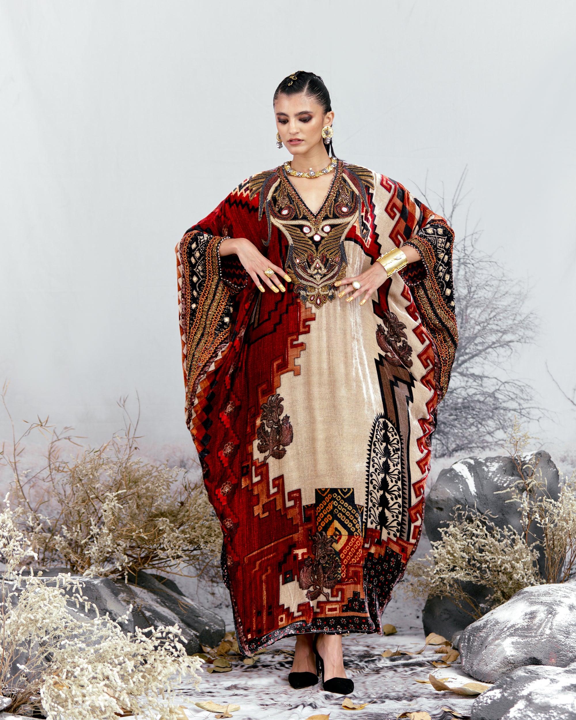 Tijori : Verusha - Beige/Red