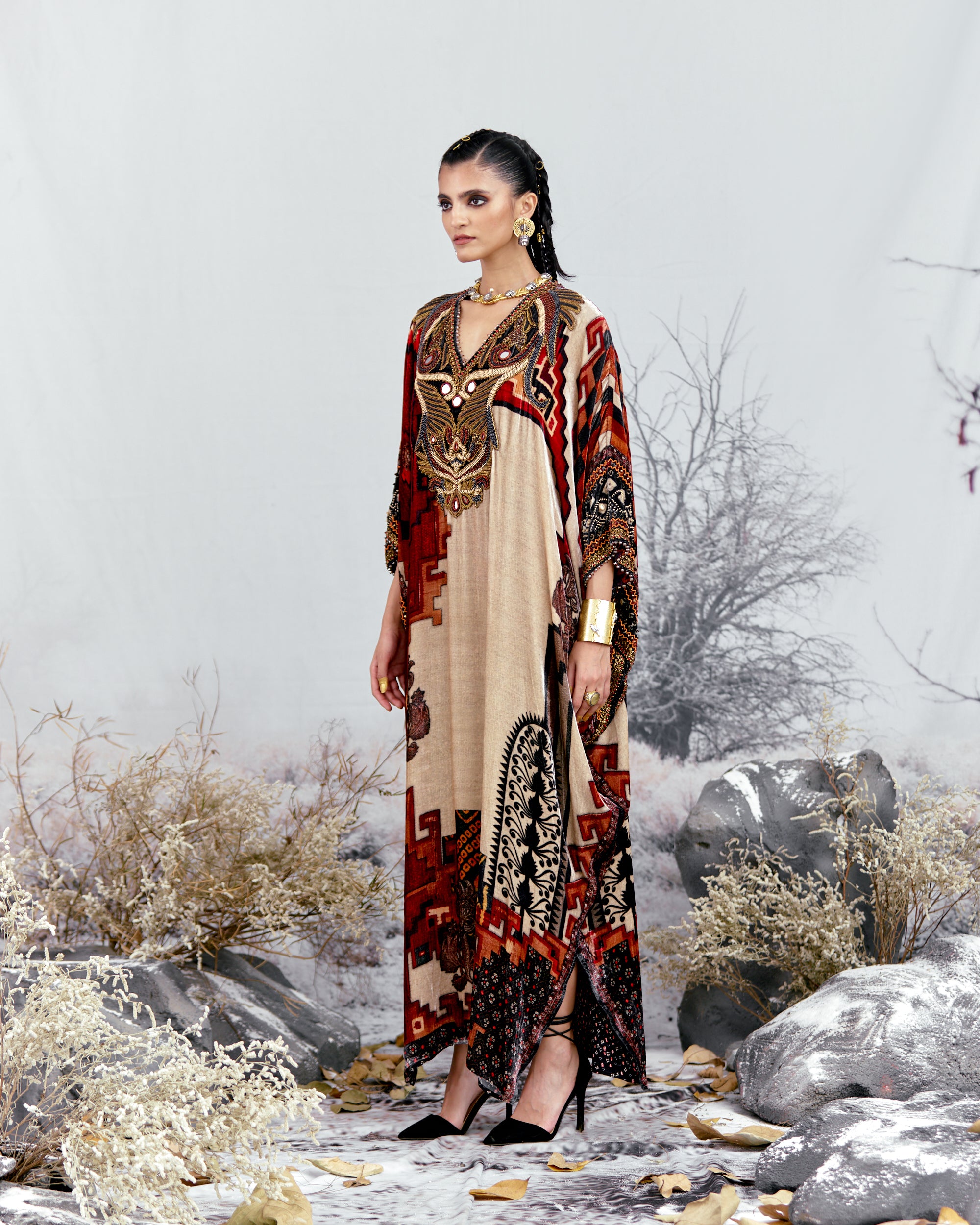 Tijori : Verusha - Beige/Red
