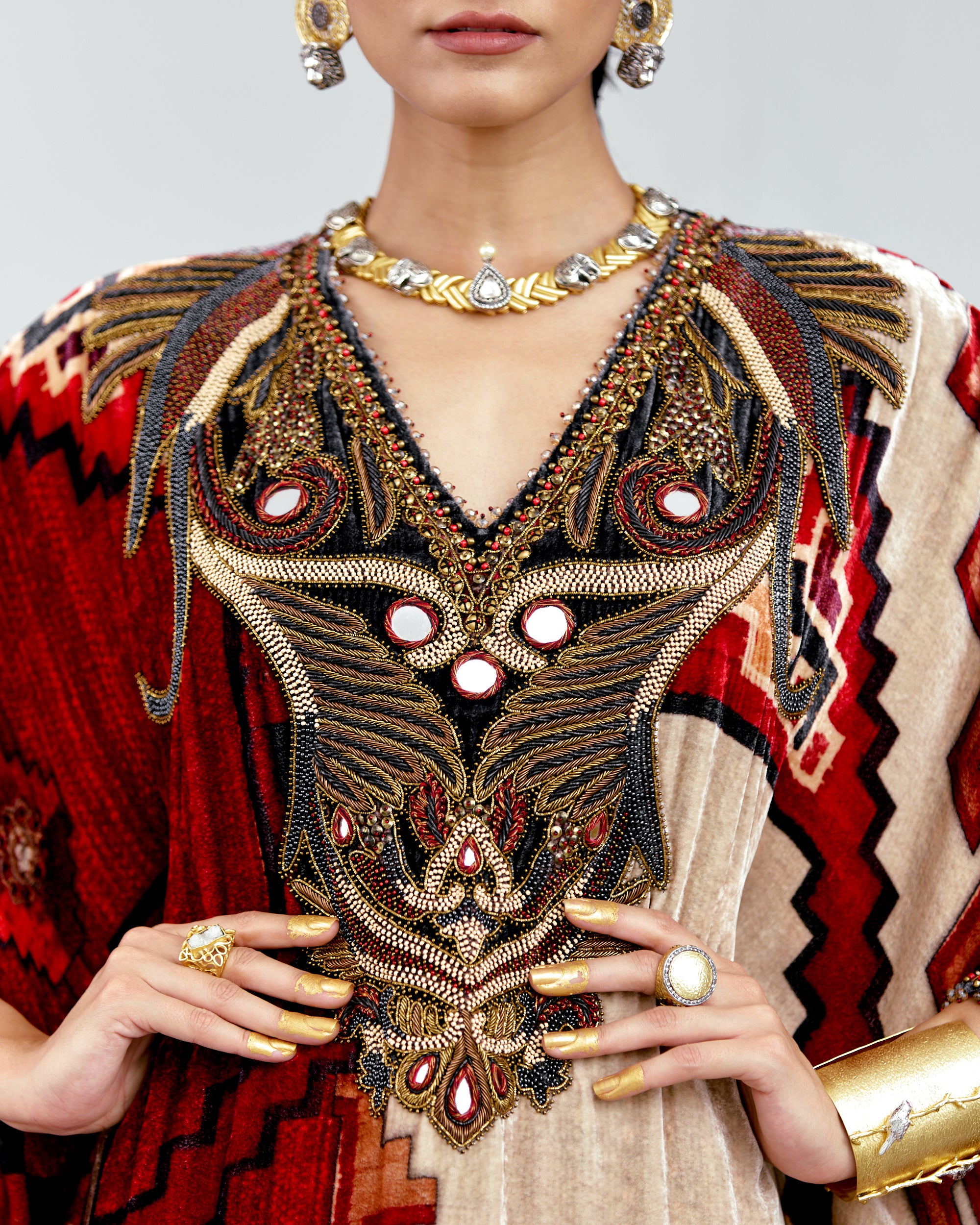 Tijori : Verusha - Beige/Red