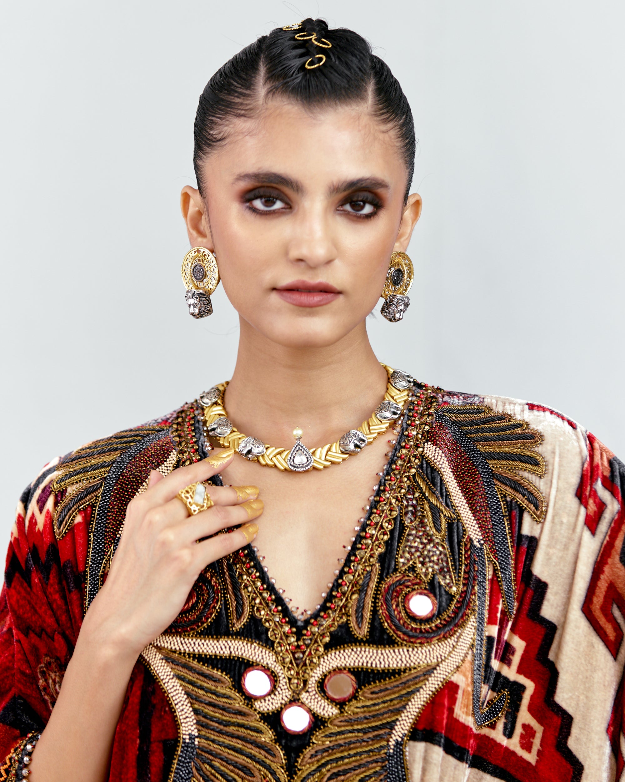 Tijori : Verusha - Beige/Red