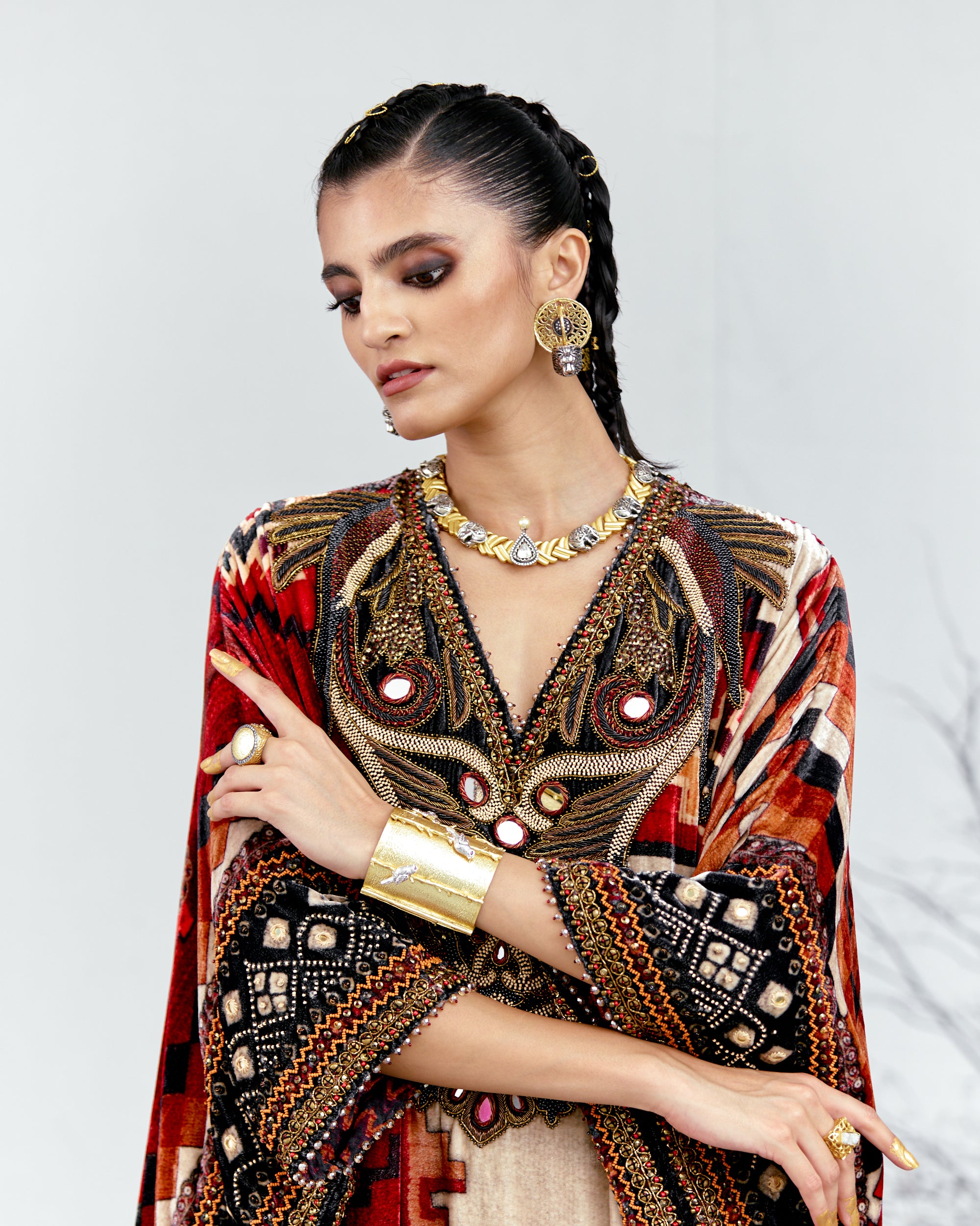 Tijori : Verusha - Beige/Red