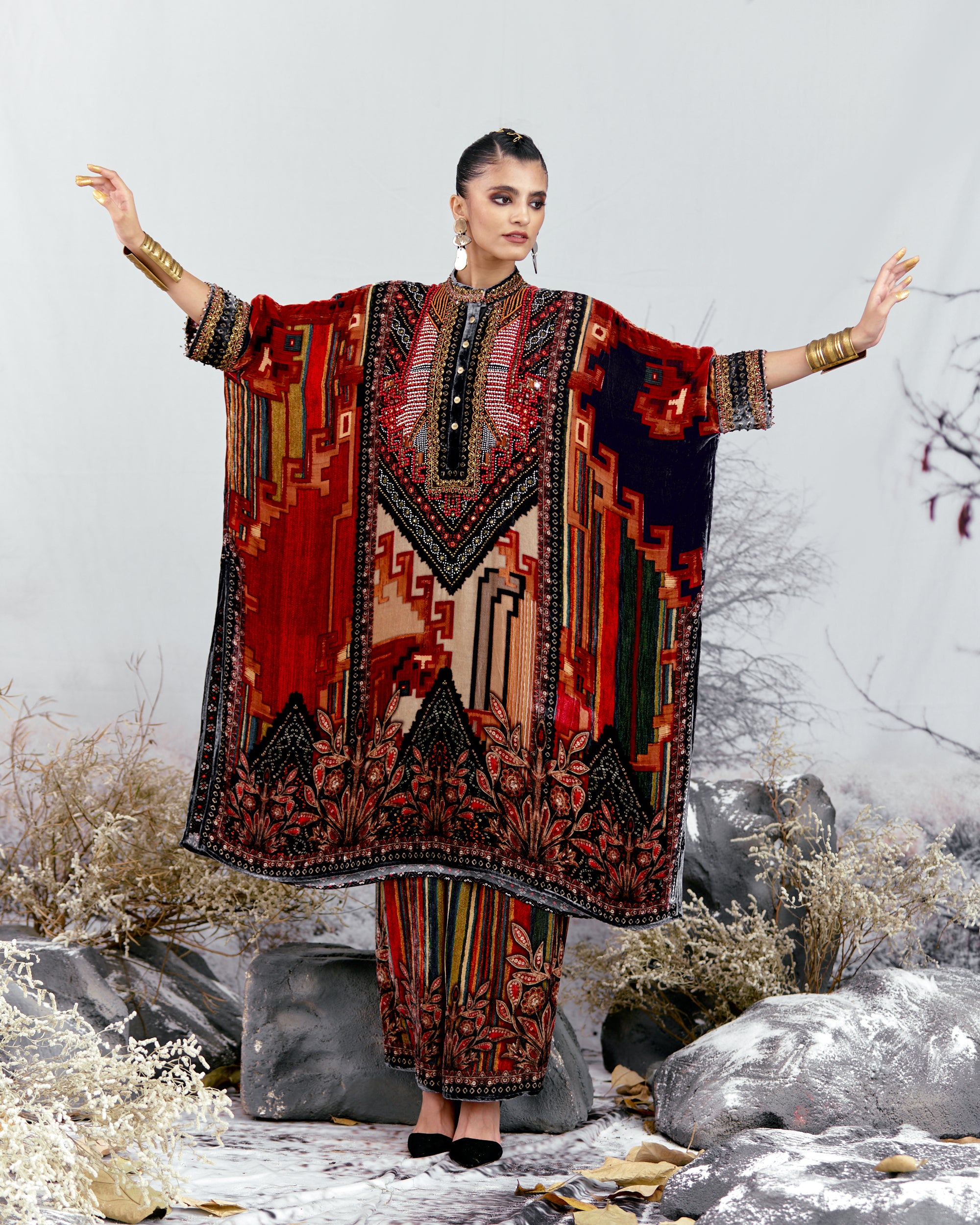 Tijori : Chantelle - Red/Beige