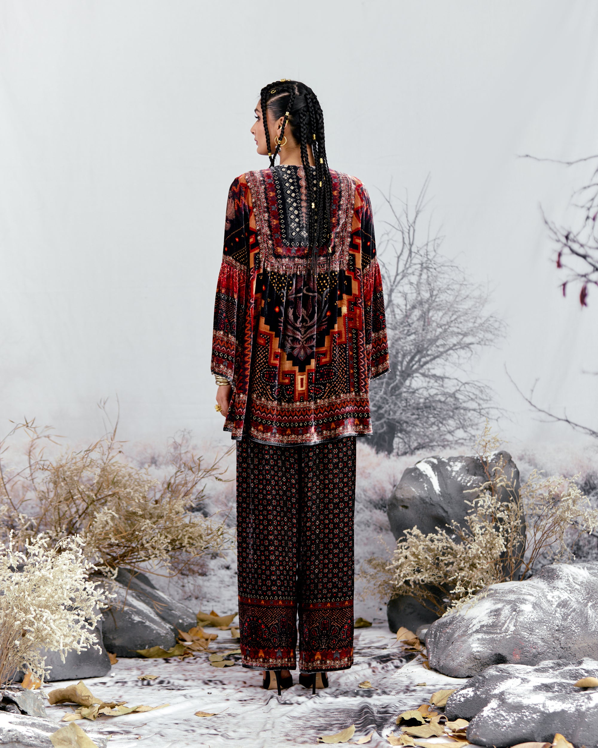 Tijori : Pankti - Black/Red