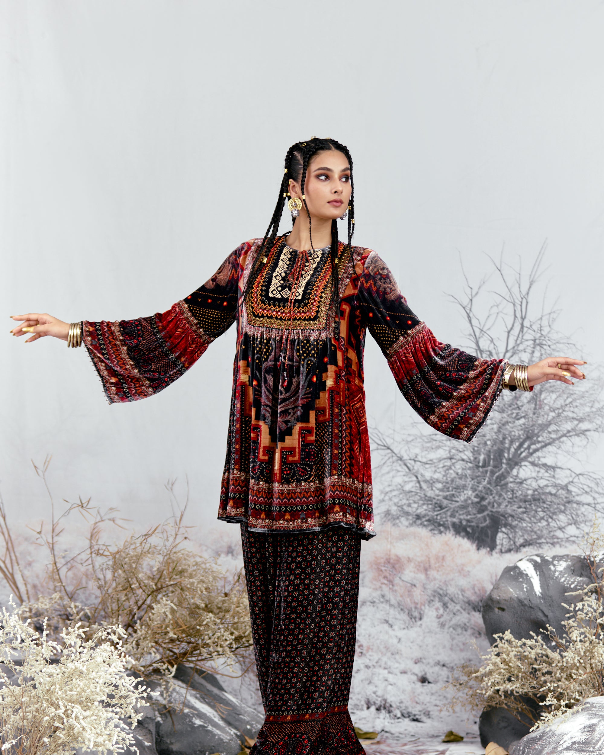 Tijori : Pankti - Black/Red