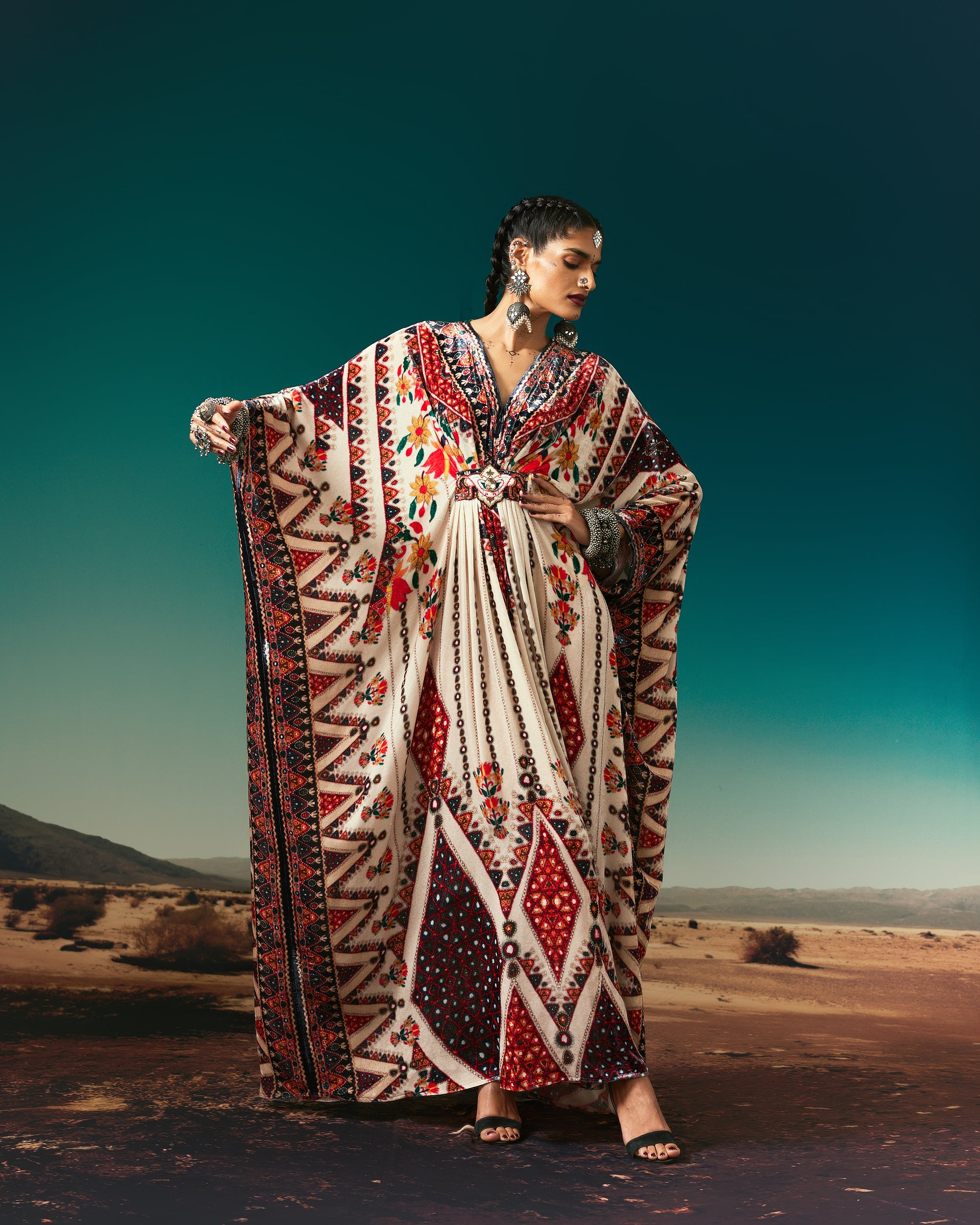 Kutch : Imama - Eggshell