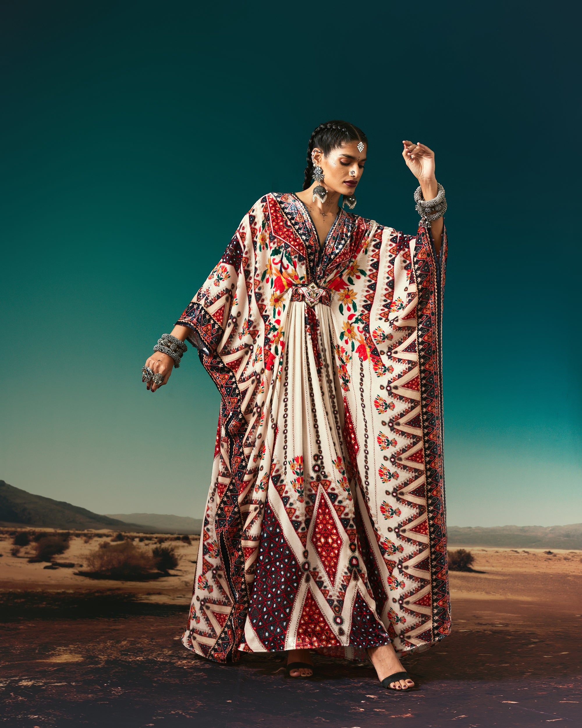 Kutch : Imama - Eggshell