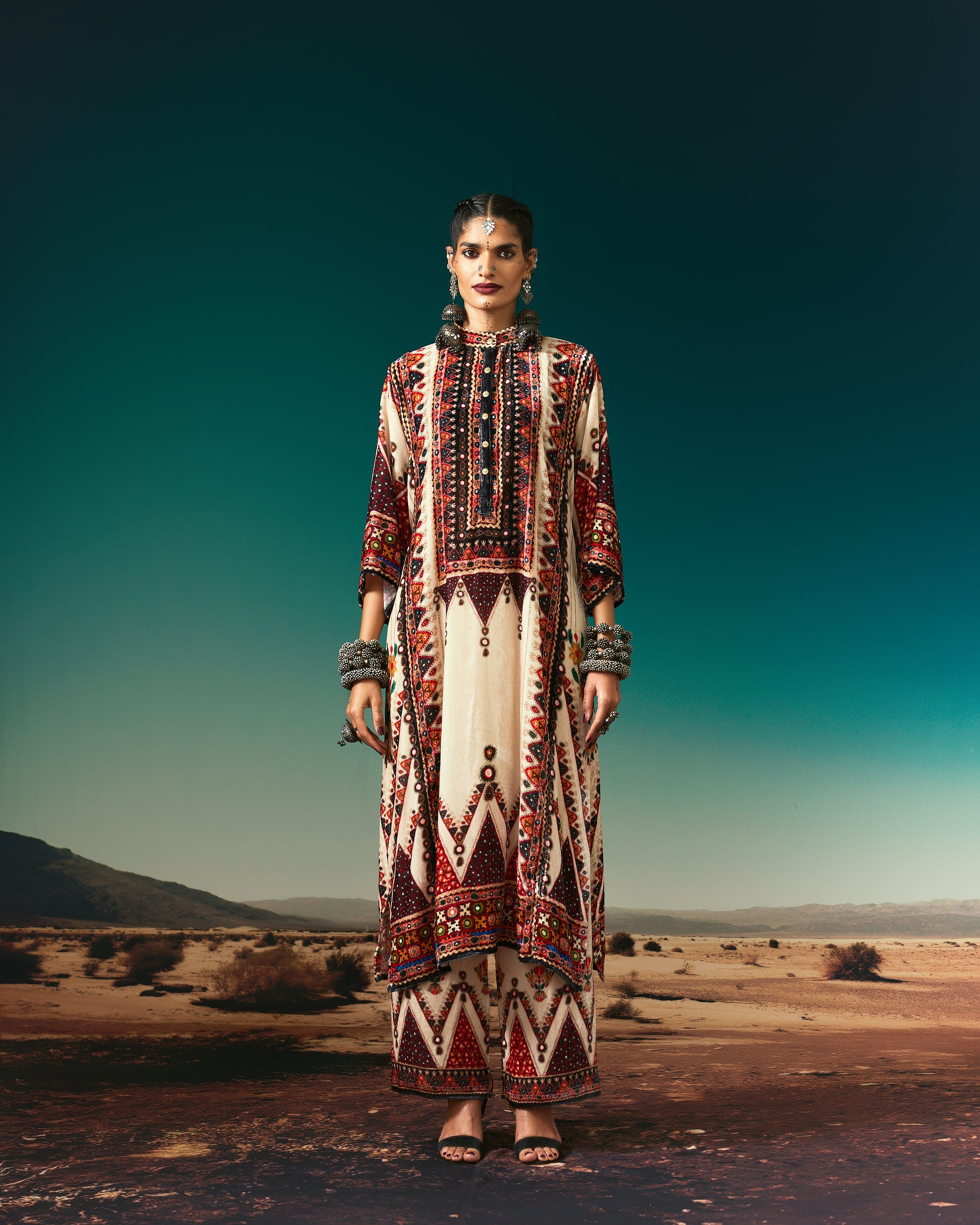 Kutch : Ghazala - Eggshell