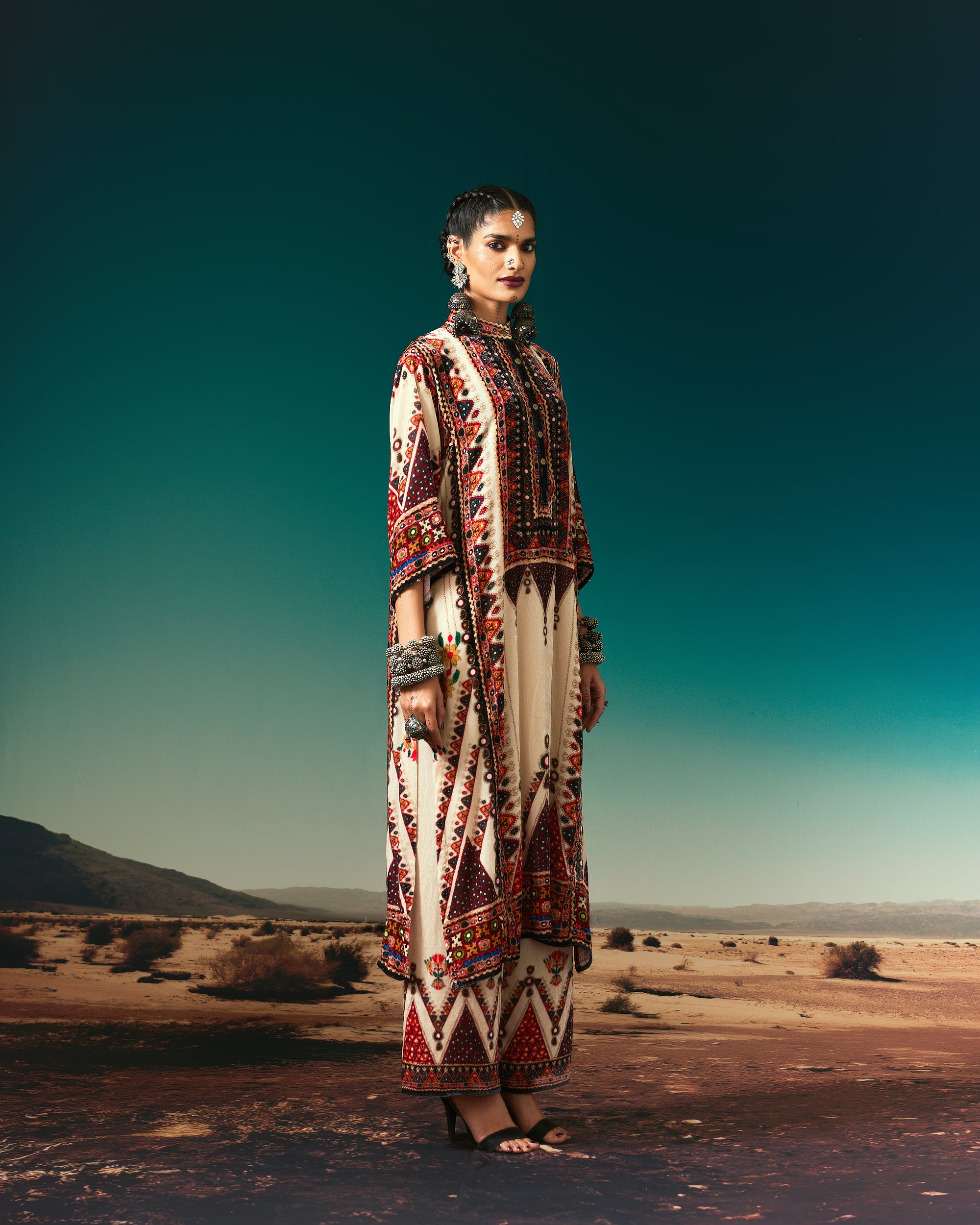 Kutch : Ghazala - Eggshell