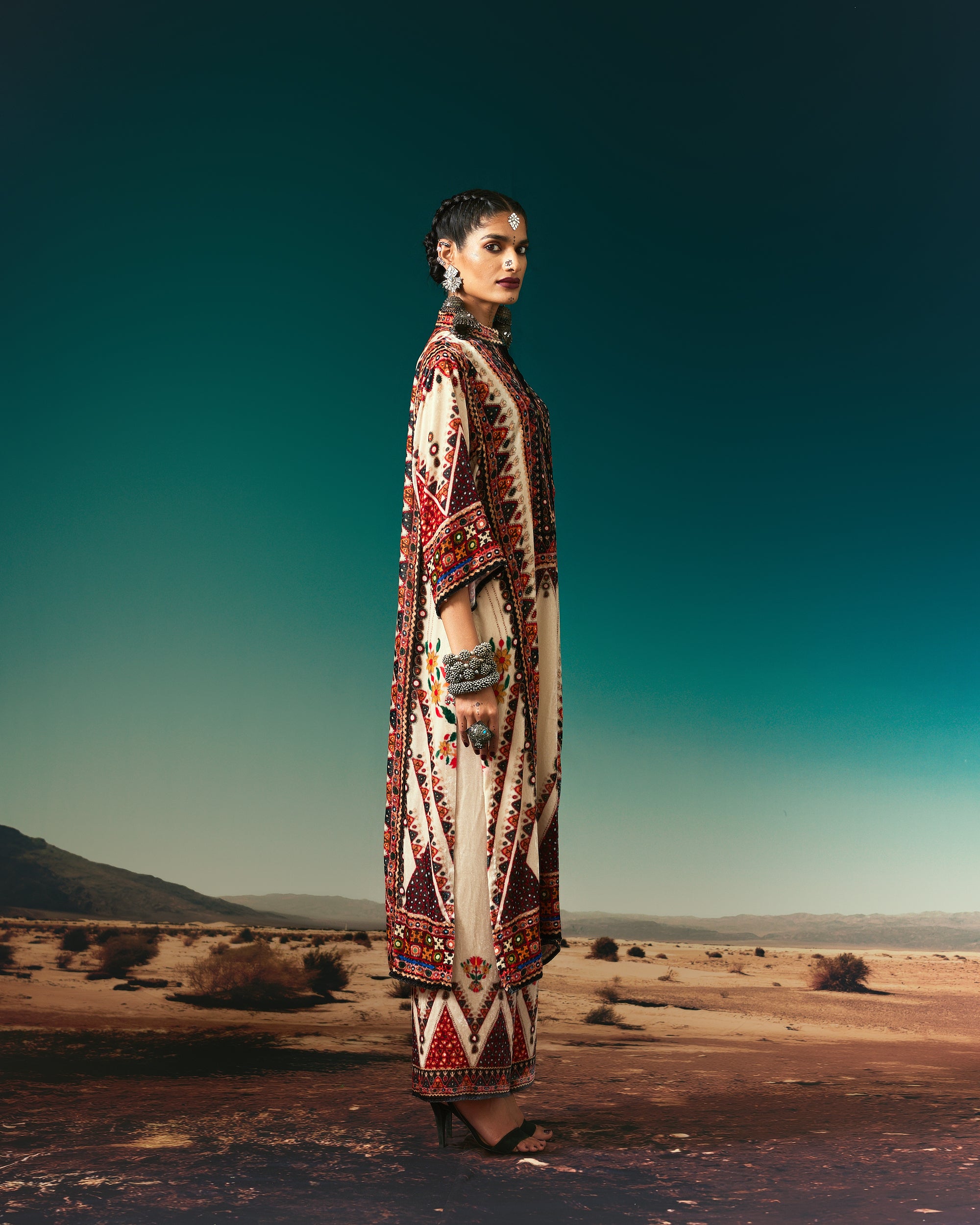 Kutch : Ghazala - Eggshell
