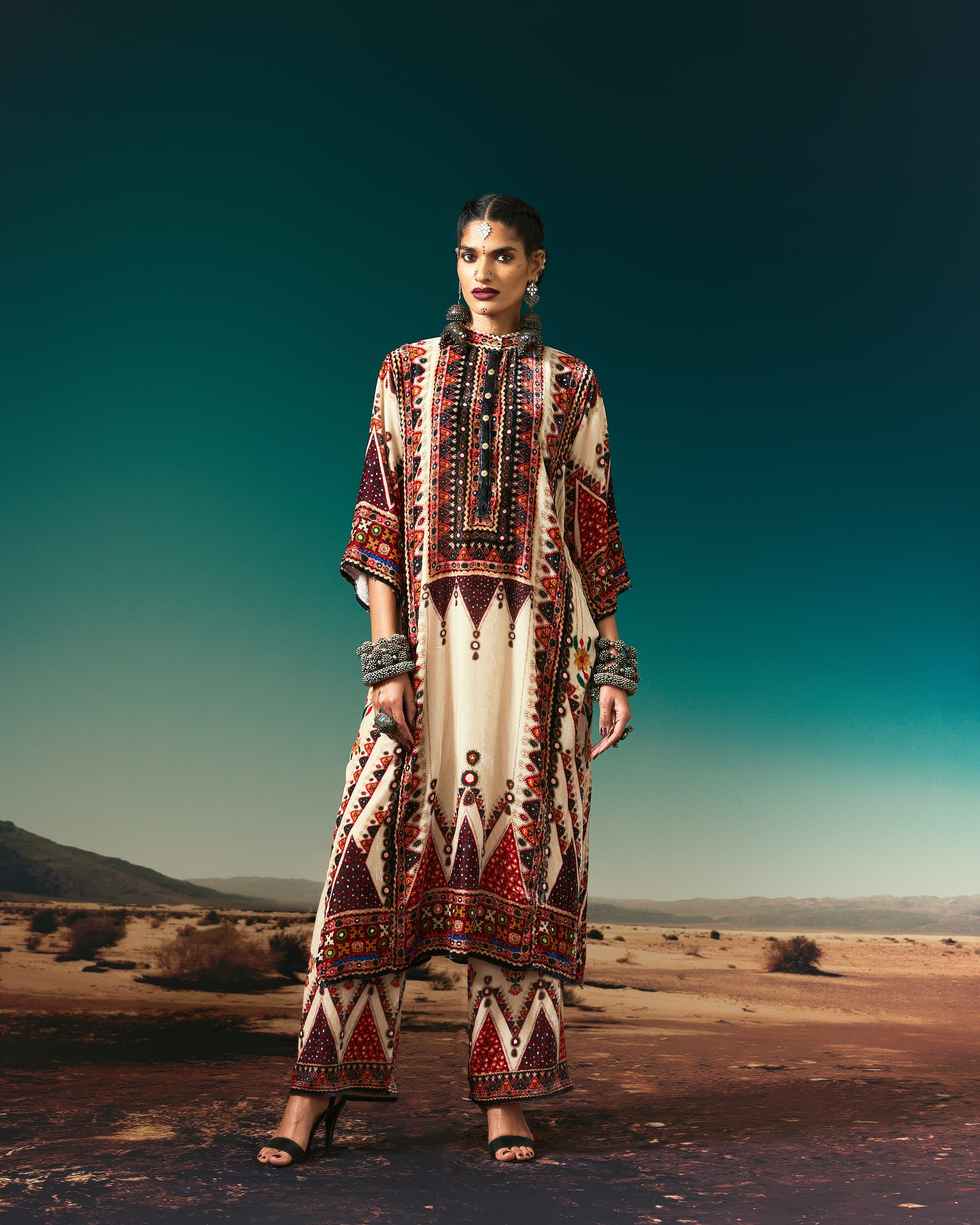 Kutch : Ghazala - Eggshell
