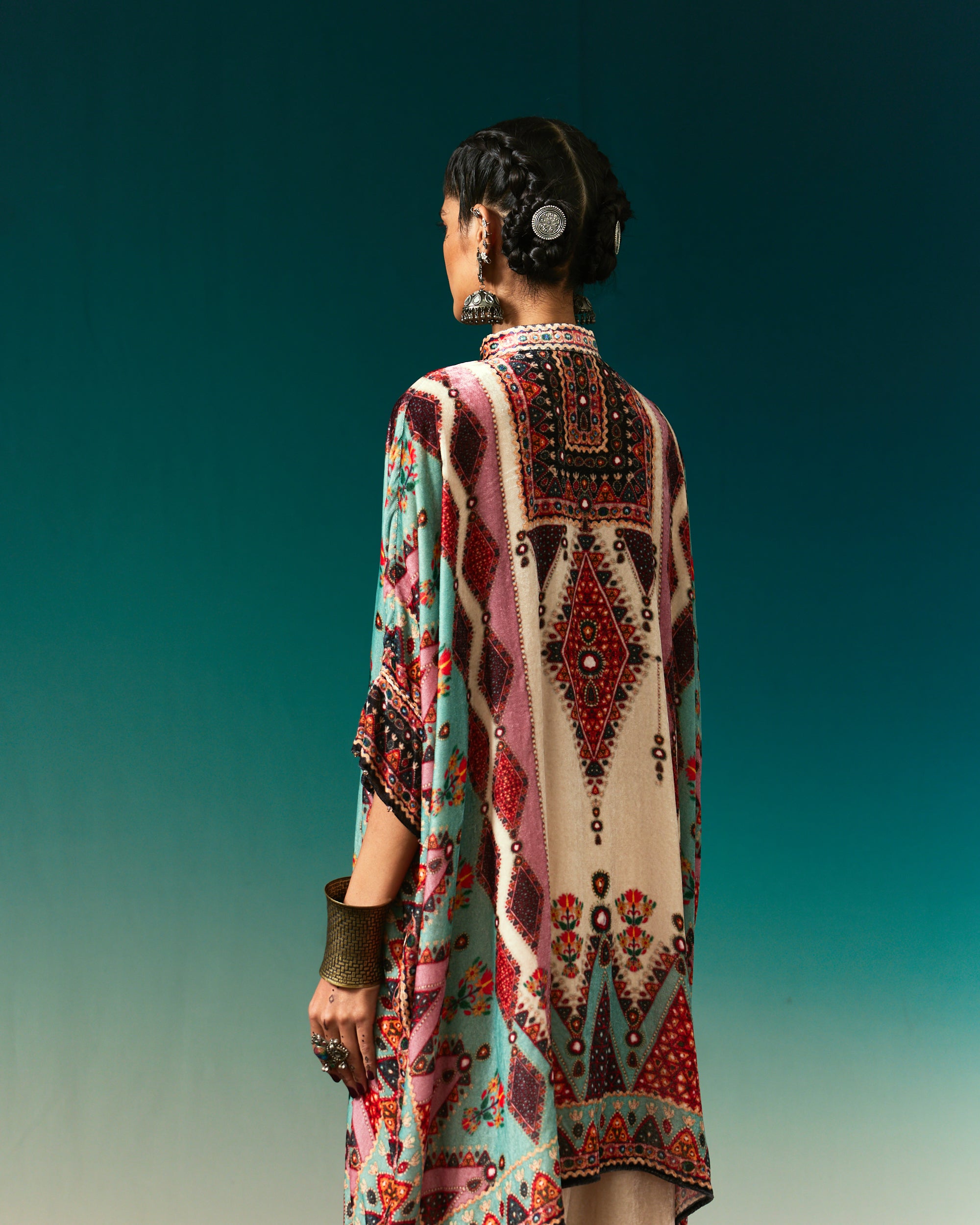 Kutch : Chanel 36" - Multi/Eggshell
