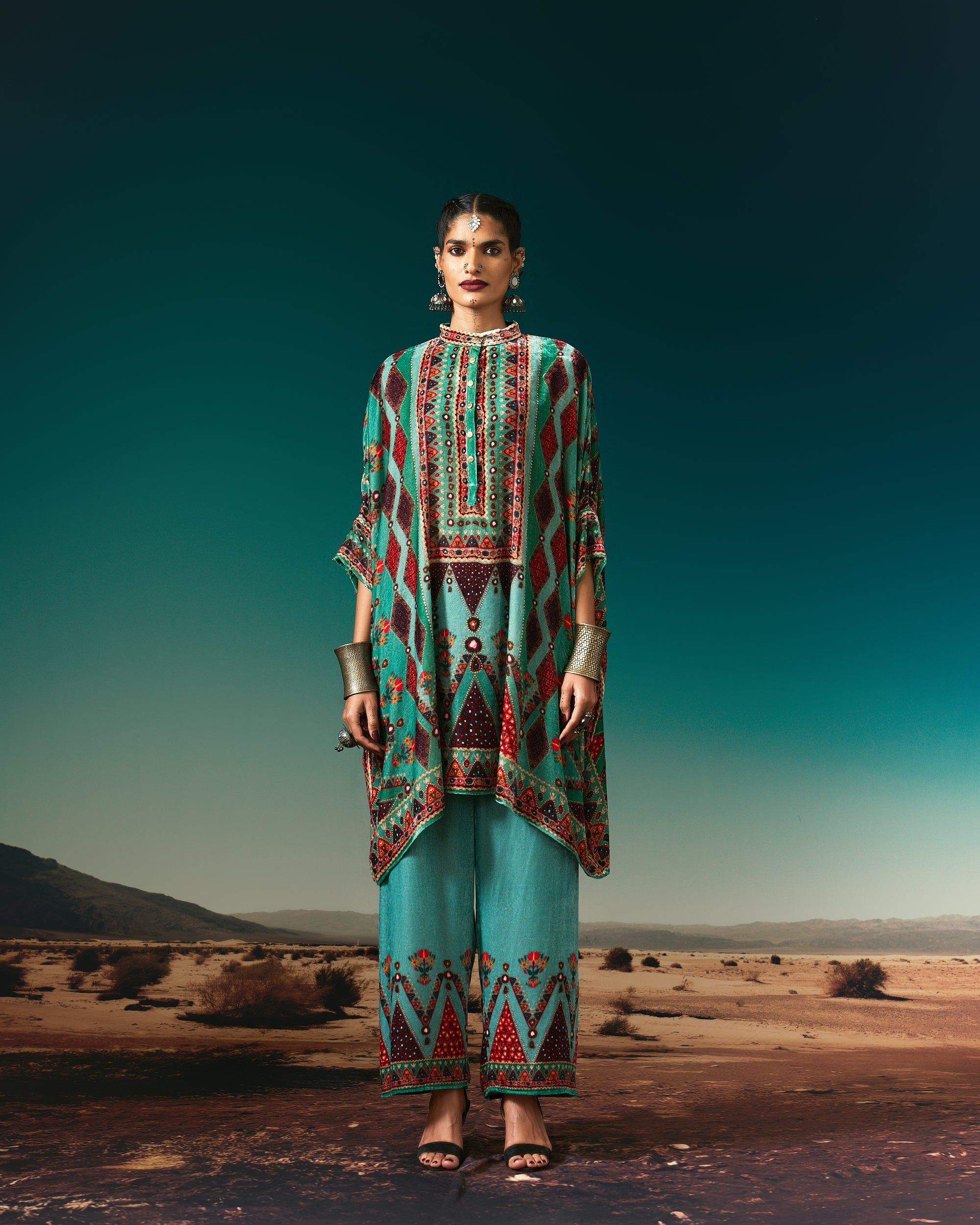 Kutch : Chanel 36" - Sea Blue