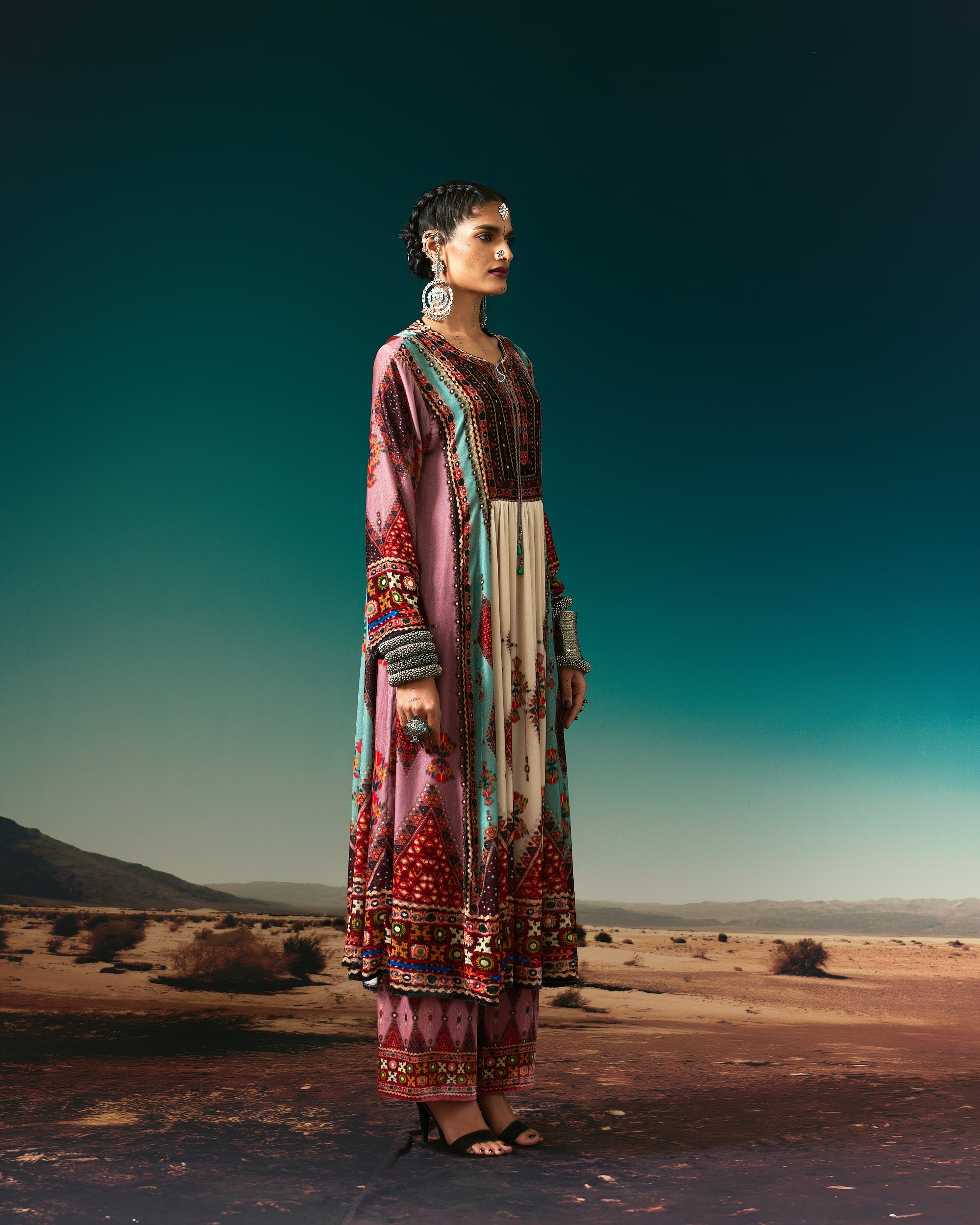 Kutch : Anisha -  Eggshell/Rose/Sea Blue