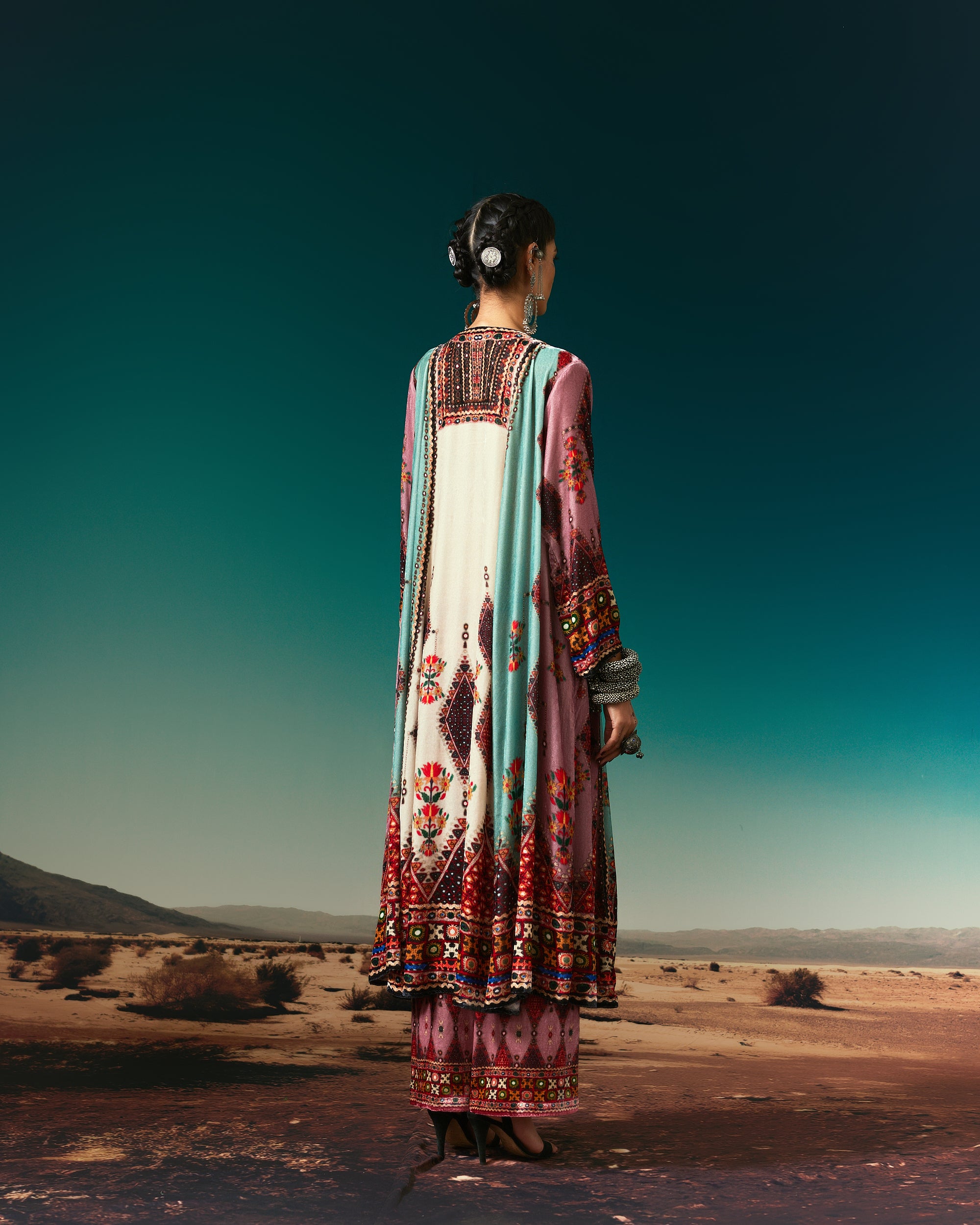 Kutch : Anisha -  Eggshell/Rose/Sea Blue