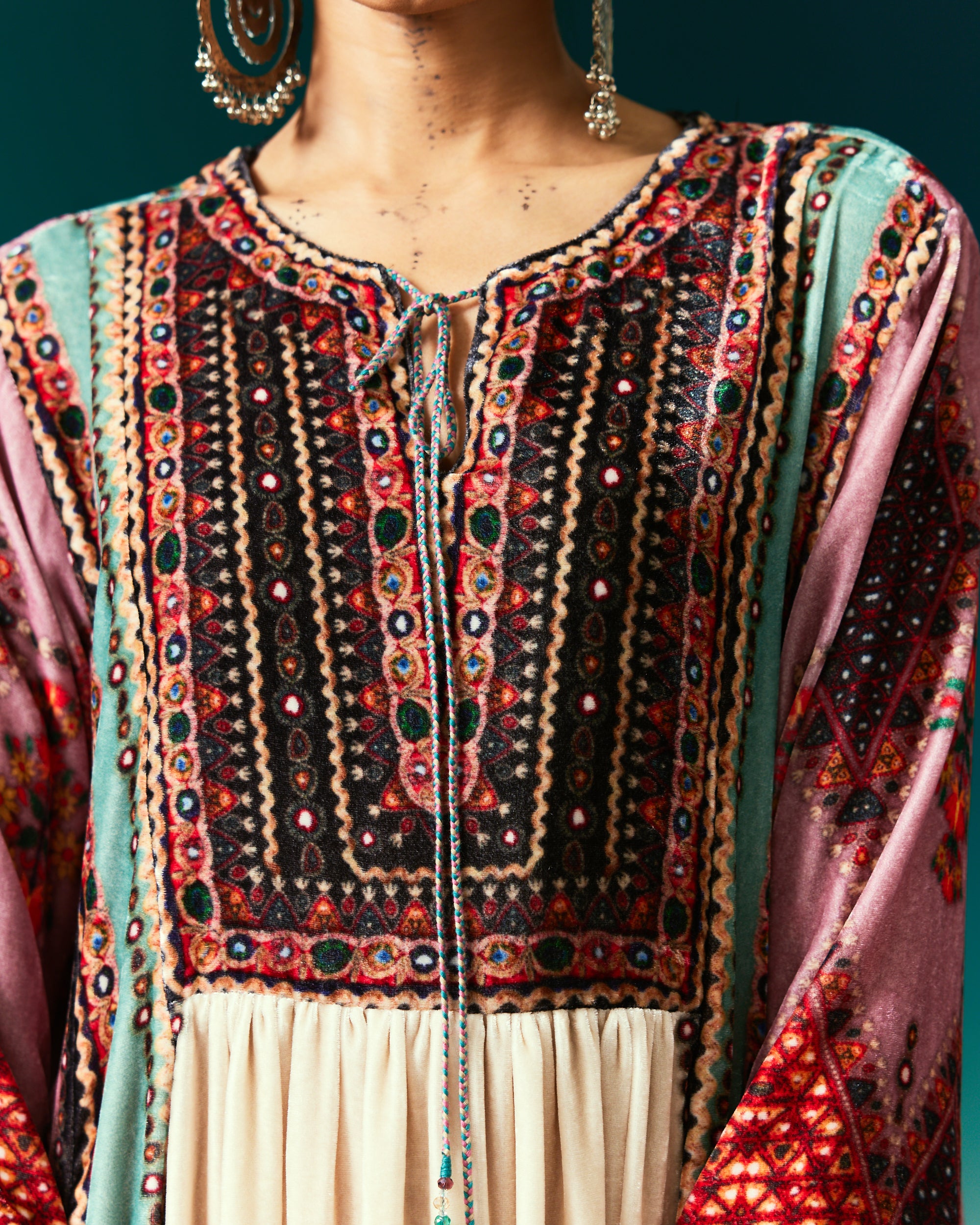 Kutch : Anisha -  Eggshell/Rose/Sea Blue