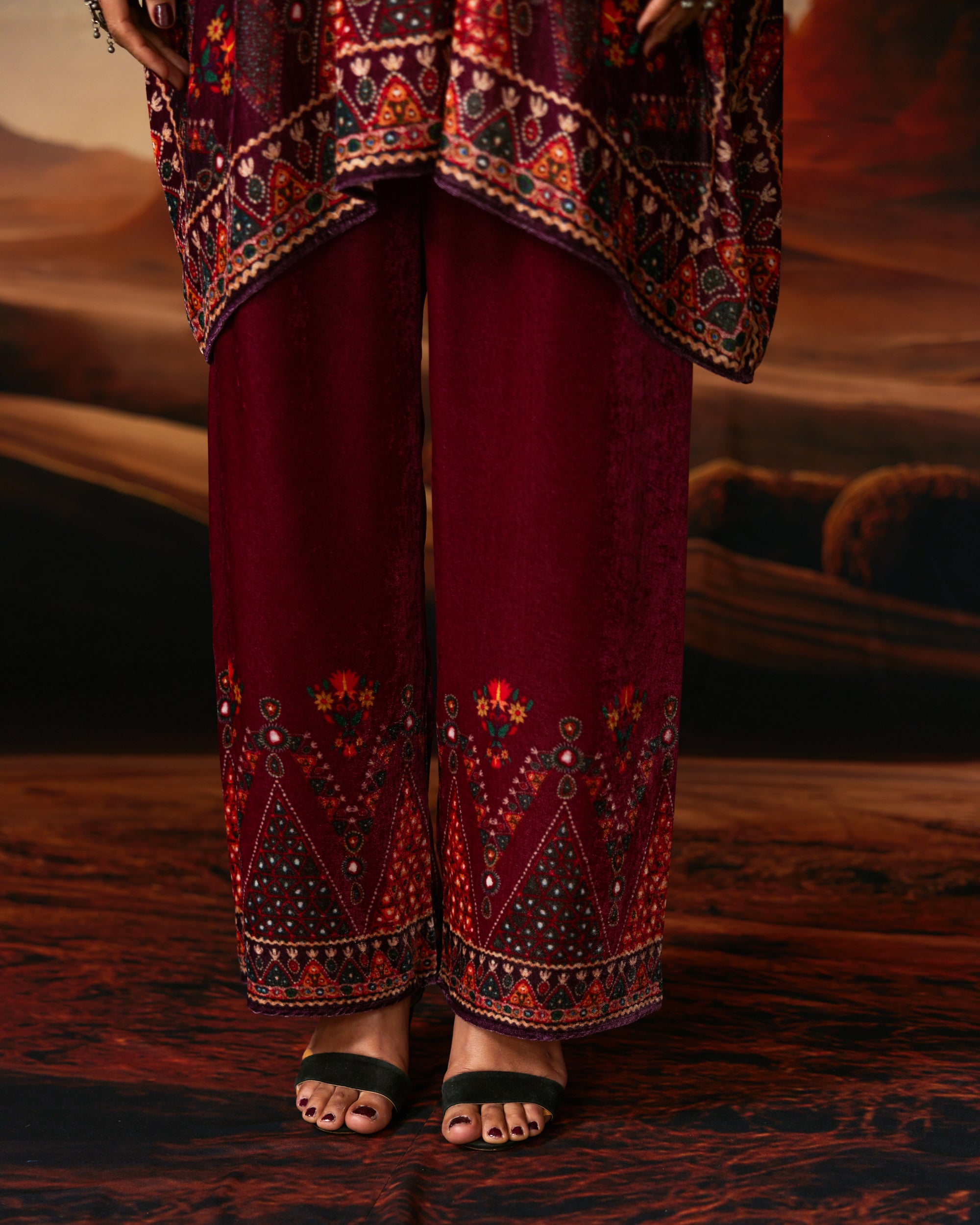 Kutch : Chanel 36" - Raspberry