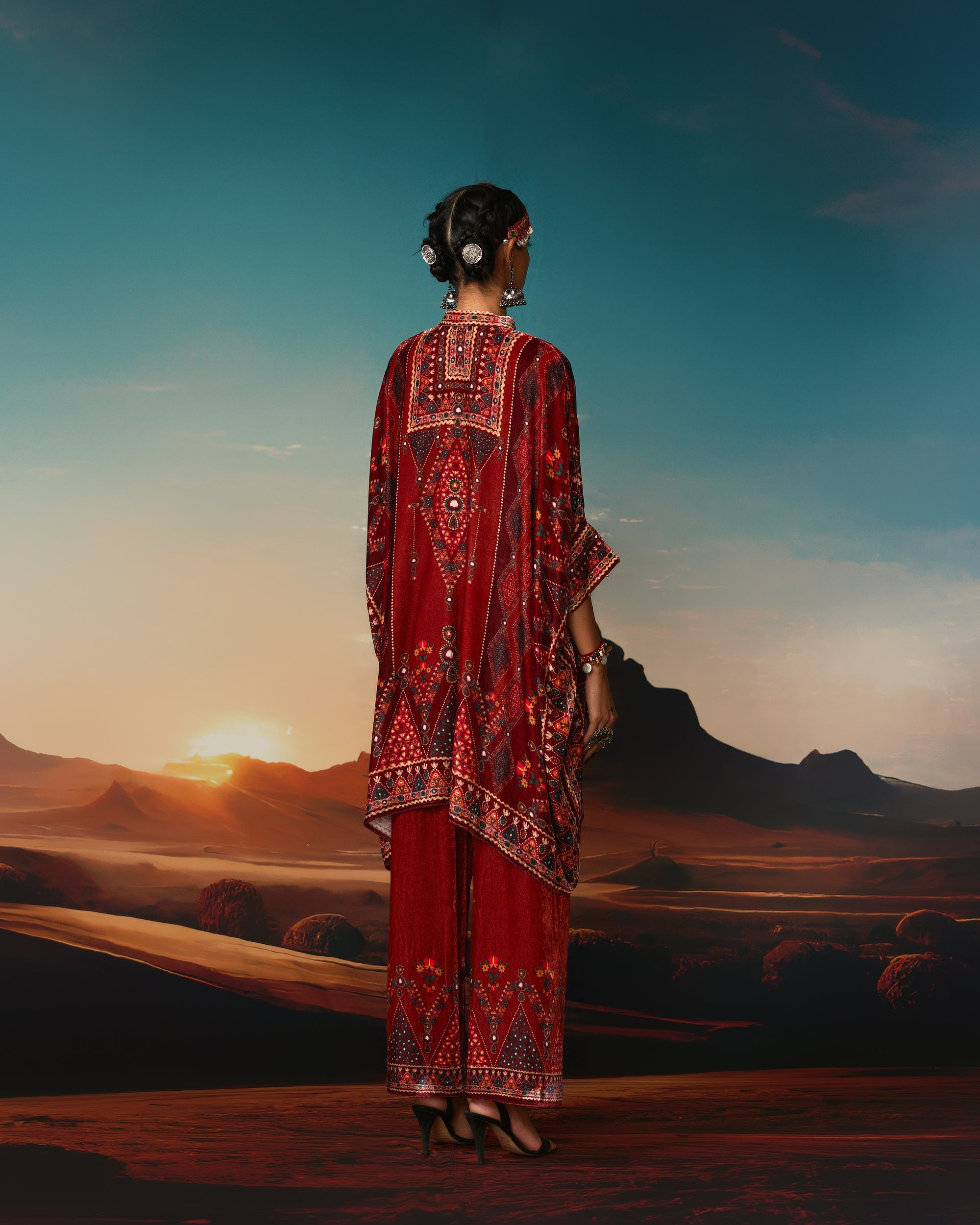 Kutch : Chanel 36" - Rust