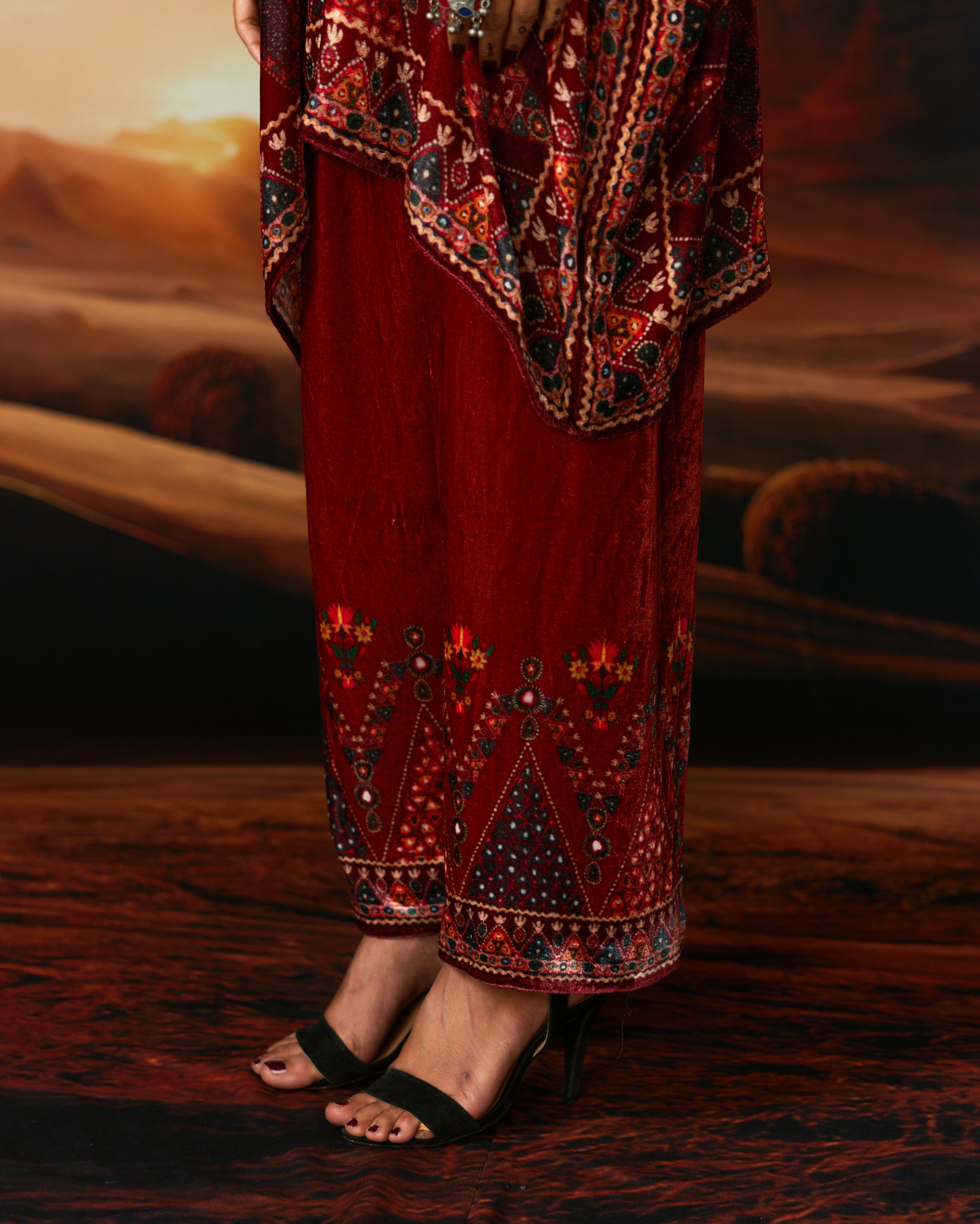 Kutch : Chanel 36" - Rust
