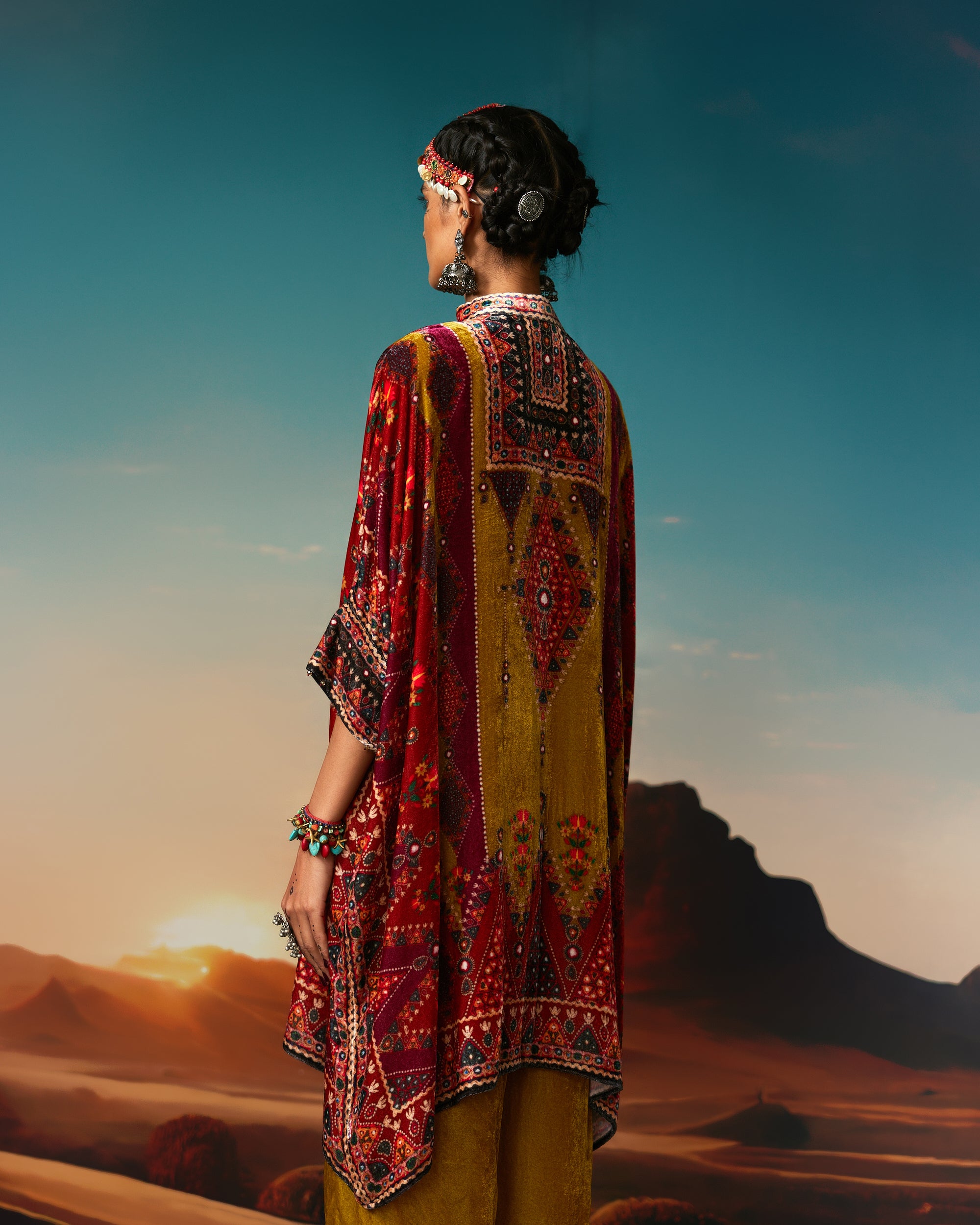 Kutch : Chanel 36" - Rust/Anise/Raspberry