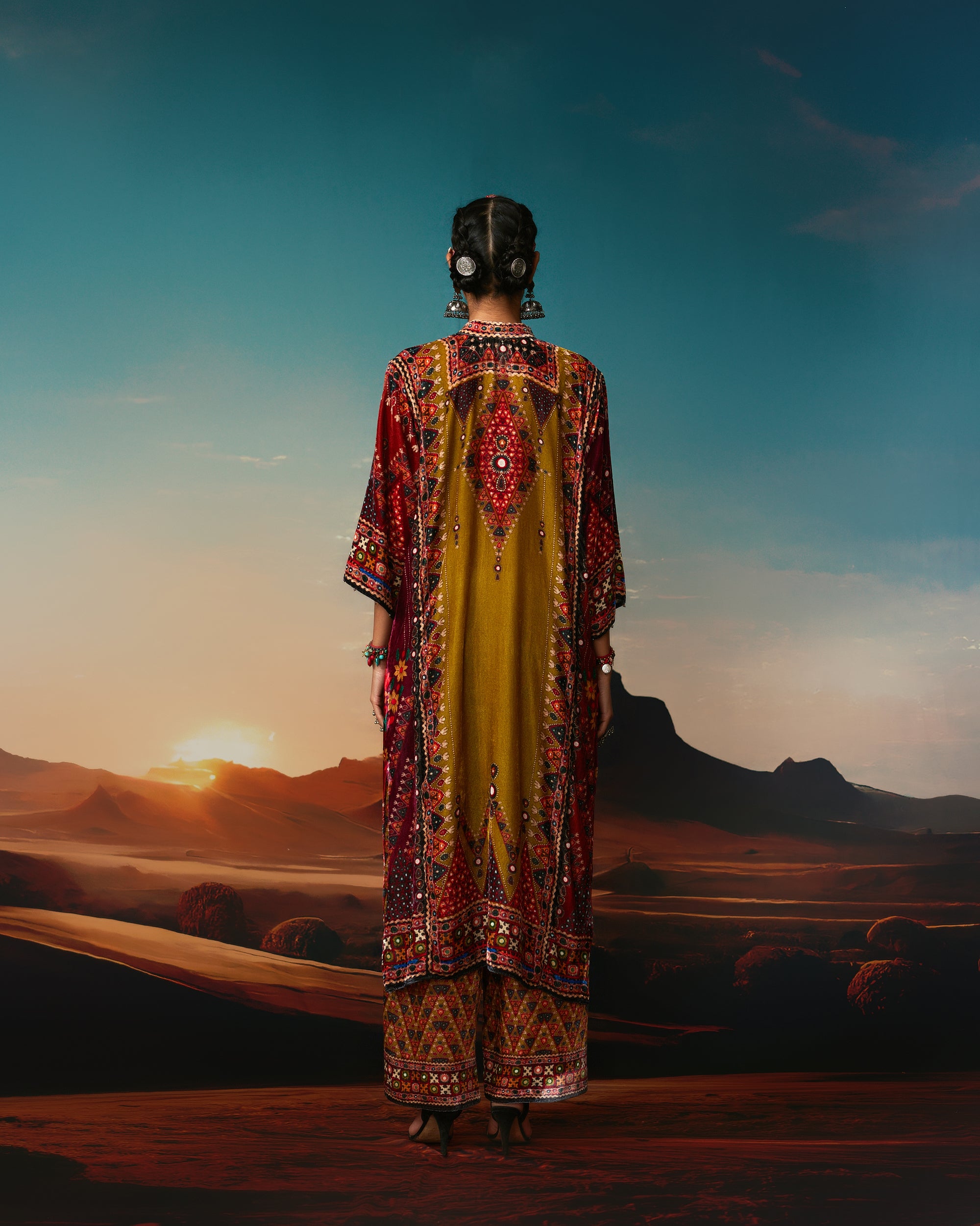 Kutch : Ghazala - Anise/Rust/Raspberry