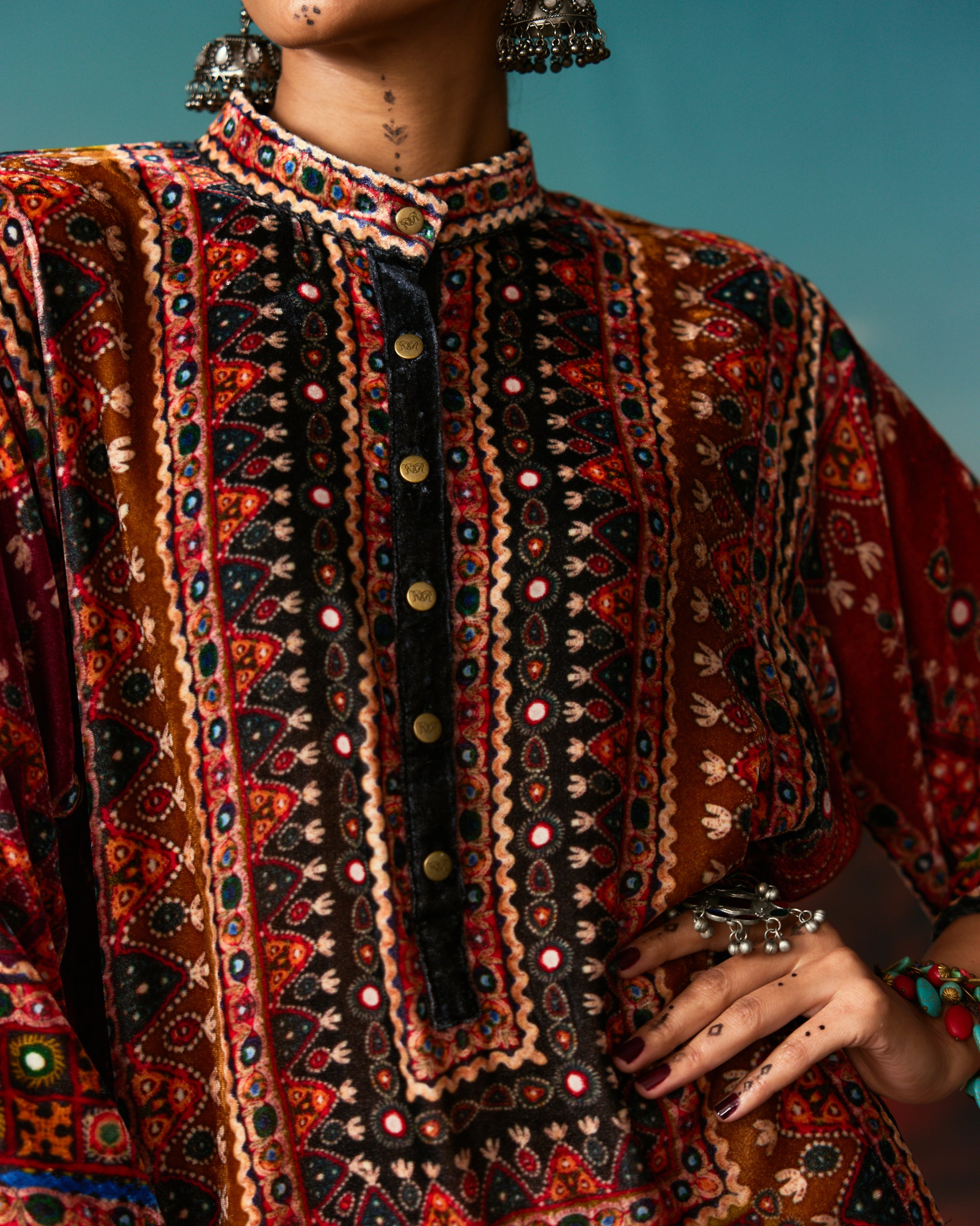 Kutch : Ghazala - Anise/Rust/Raspberry