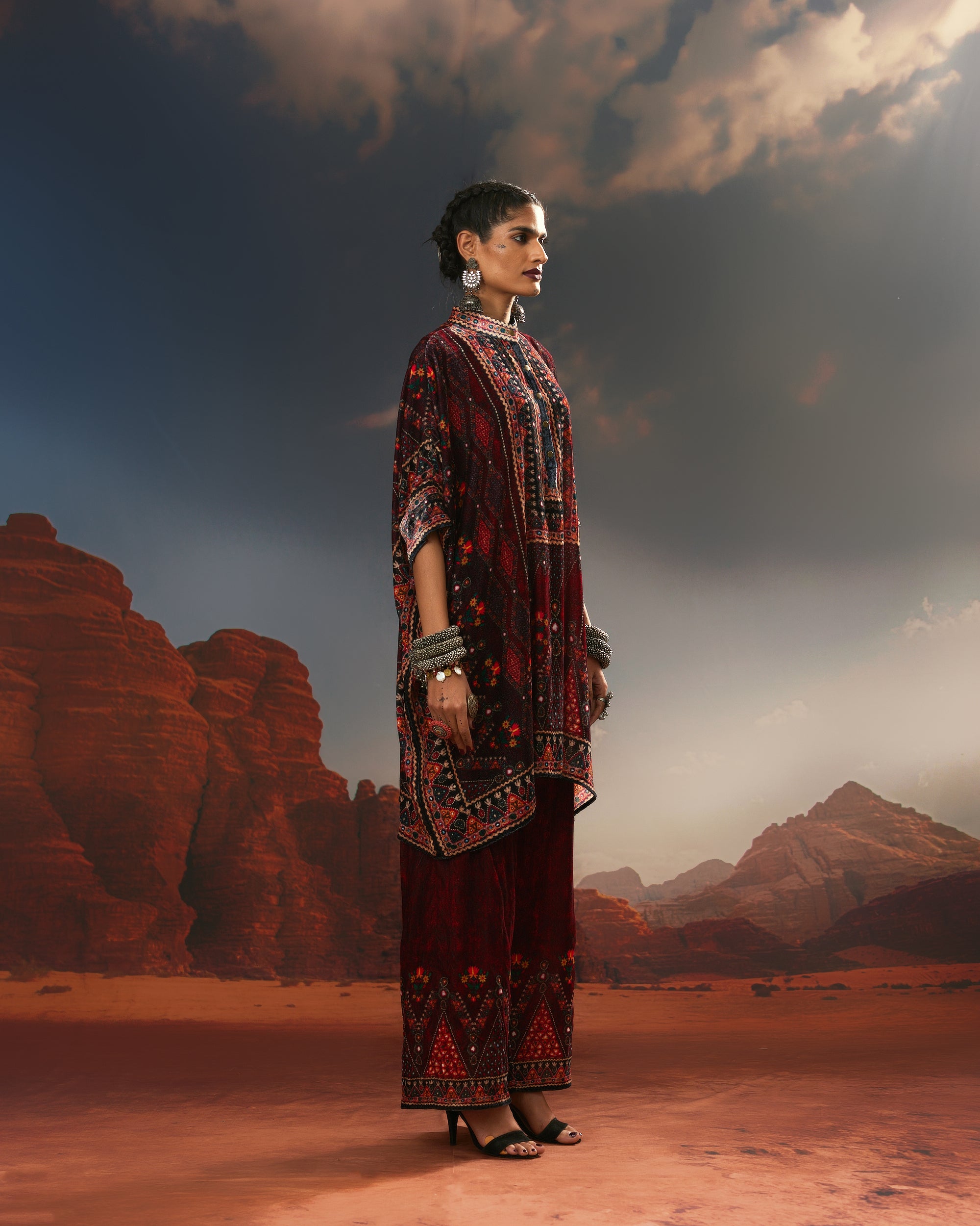 Kutch : Chanel 36" - Red
