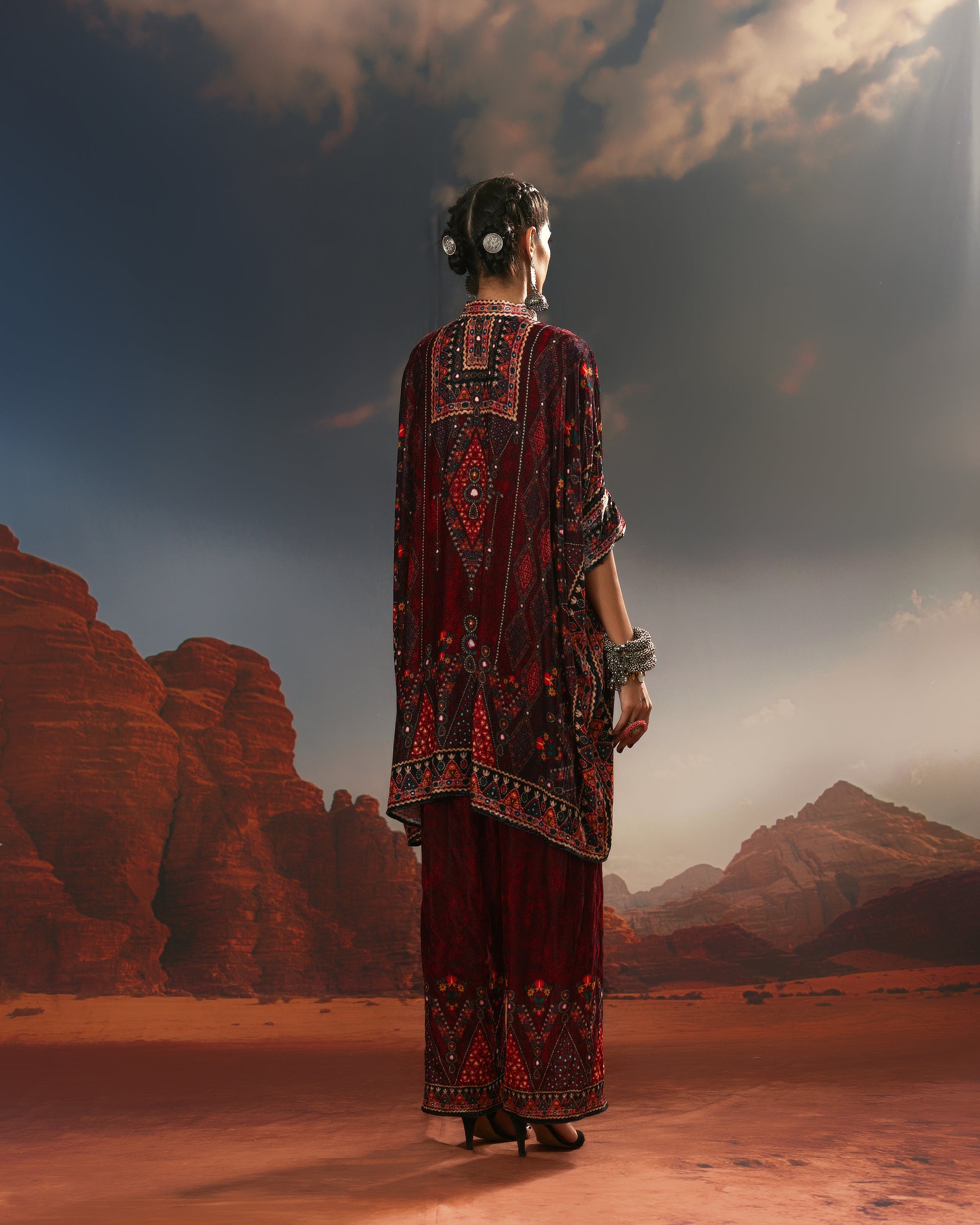 Kutch : Chanel 36" - Red