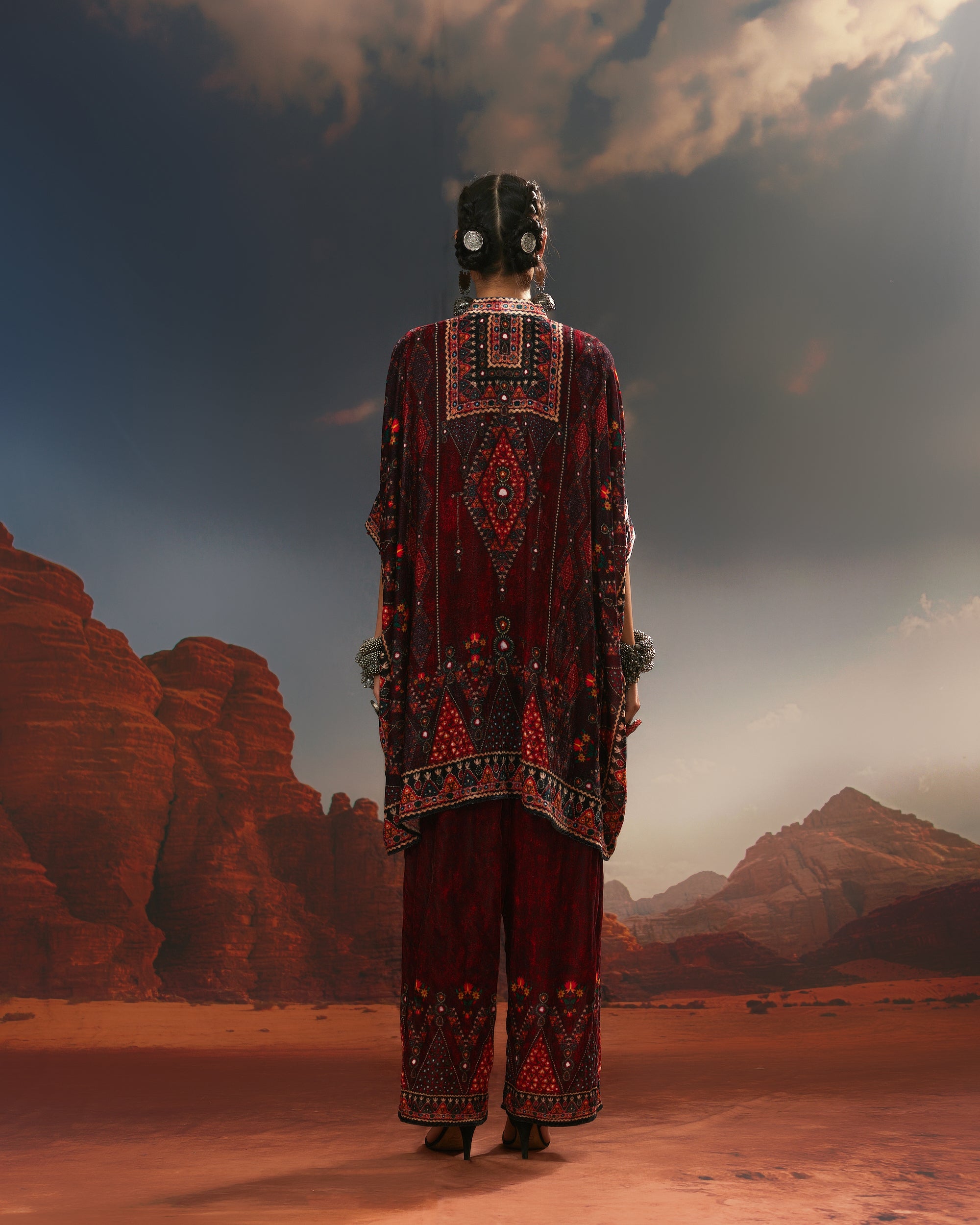 Kutch : Chanel 36" - Red